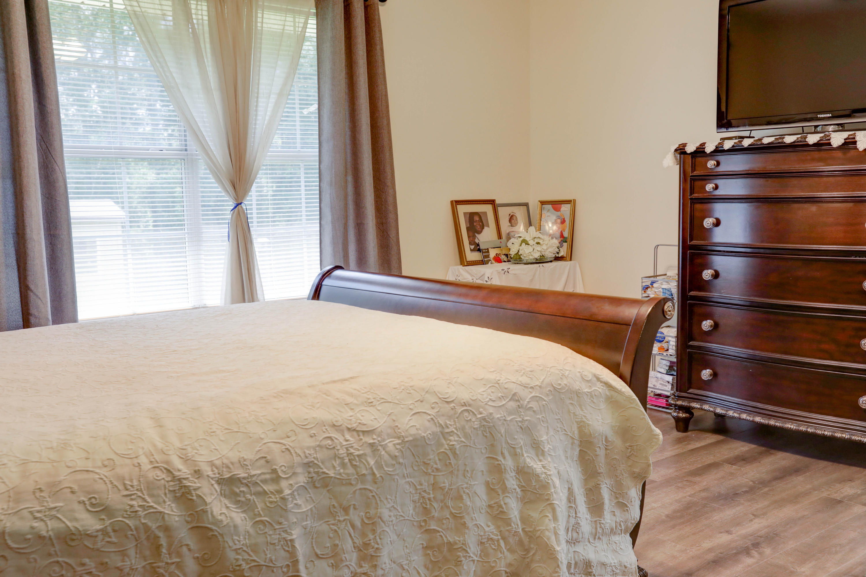 CEDAR RIDGE - Residential