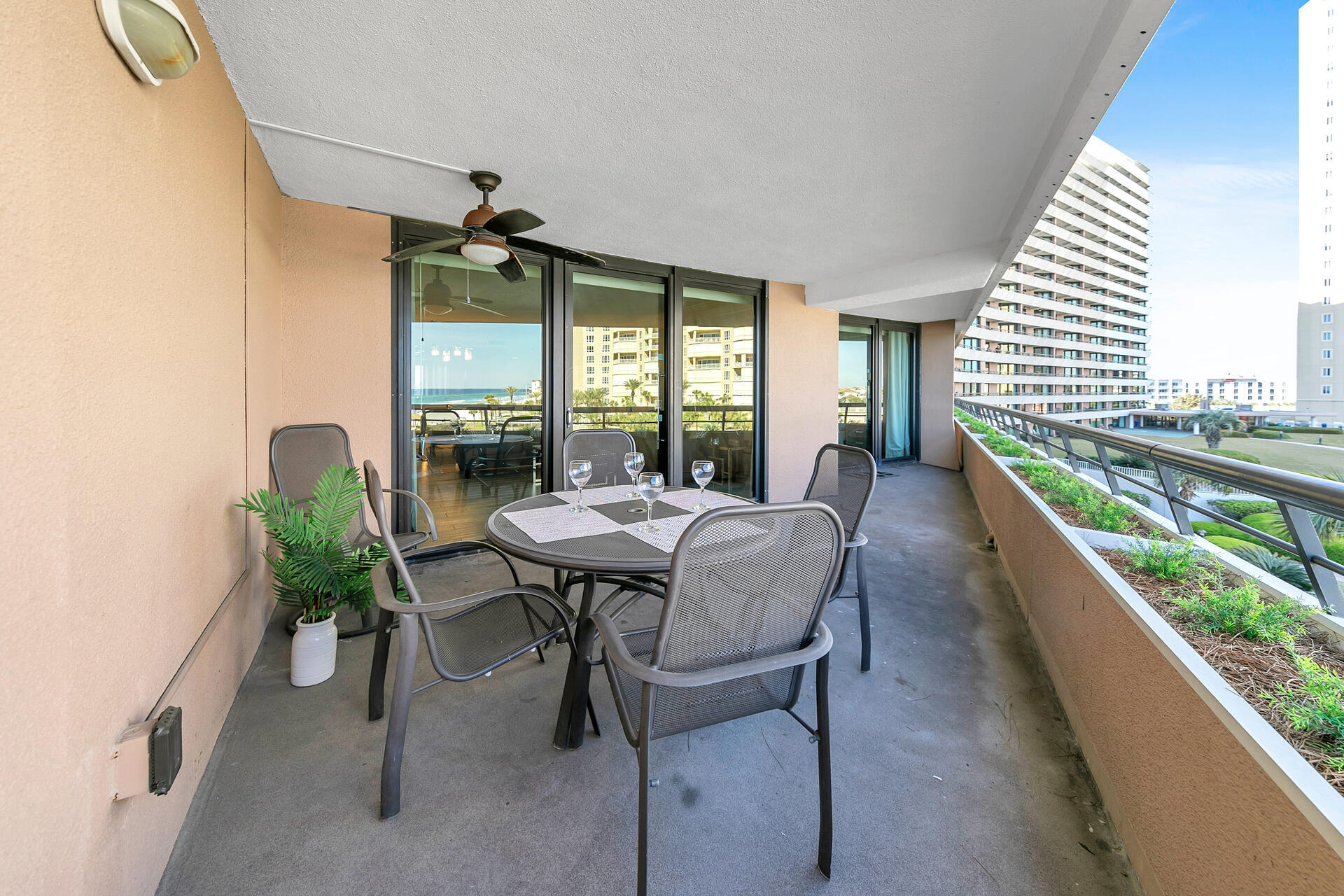 EDGEWATER BEACH CONDO PH 1 - Residential Lease