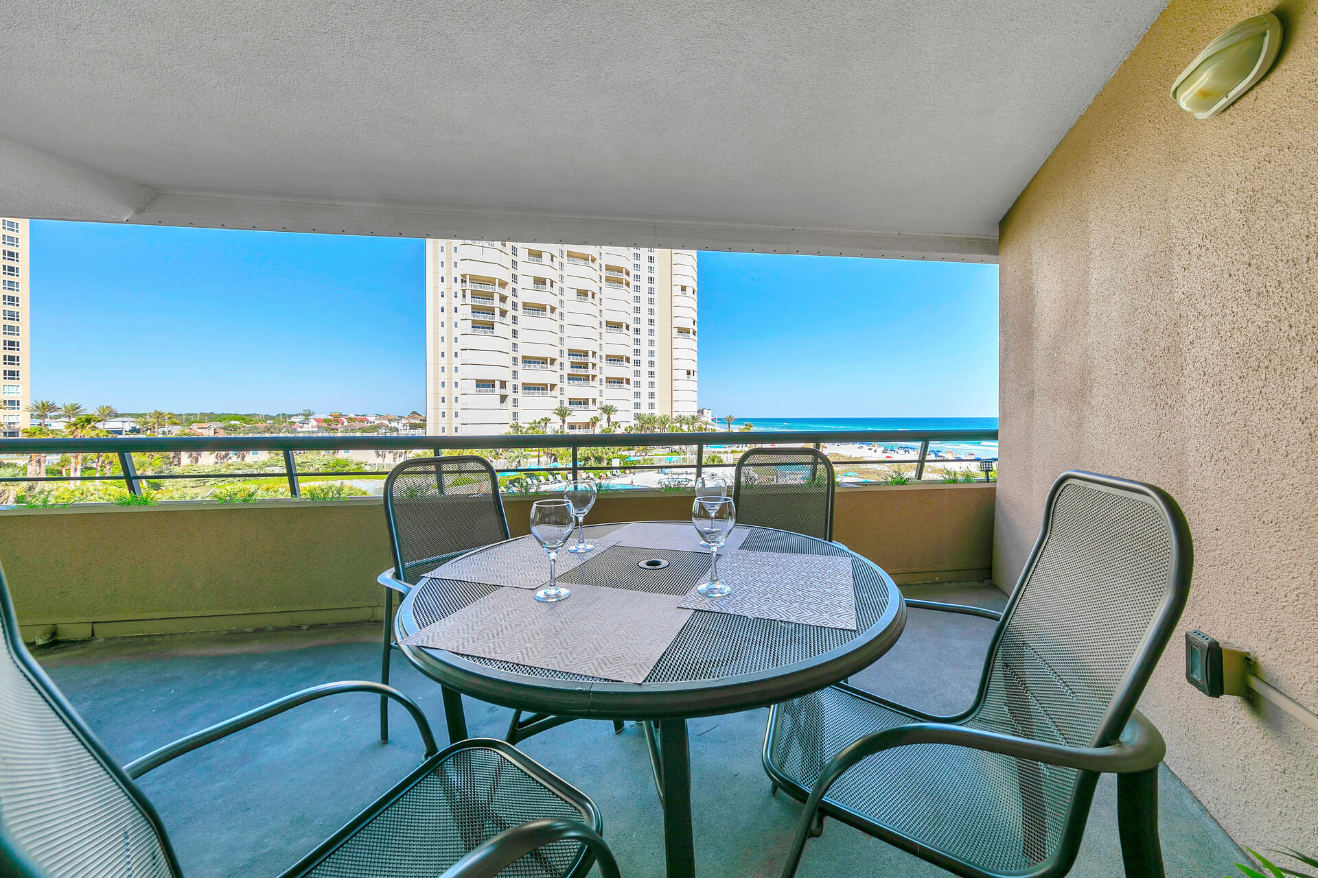 EDGEWATER BEACH CONDO PH 1 - Residential Lease