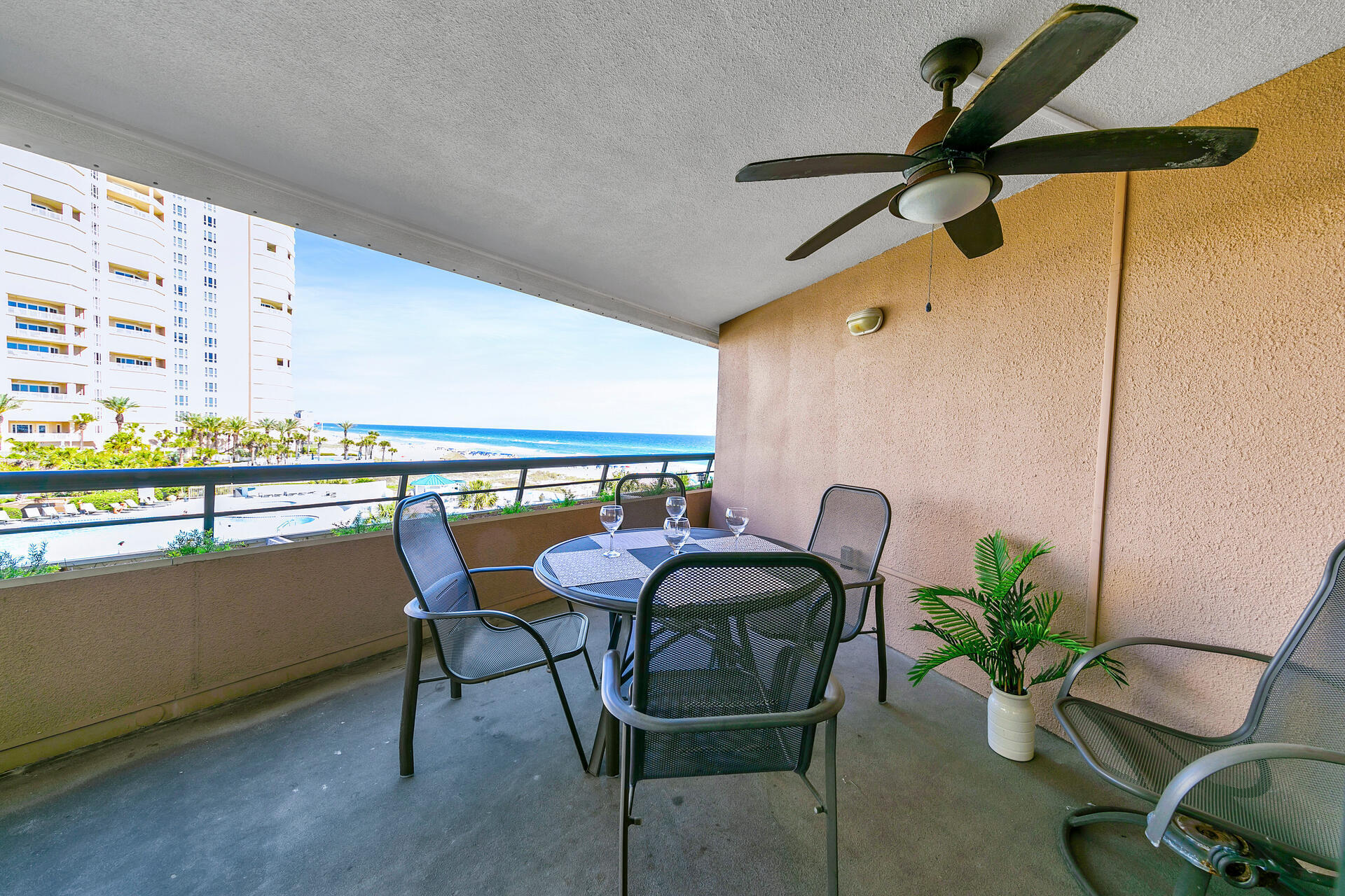 EDGEWATER BEACH CONDO PH 1 - Residential Lease