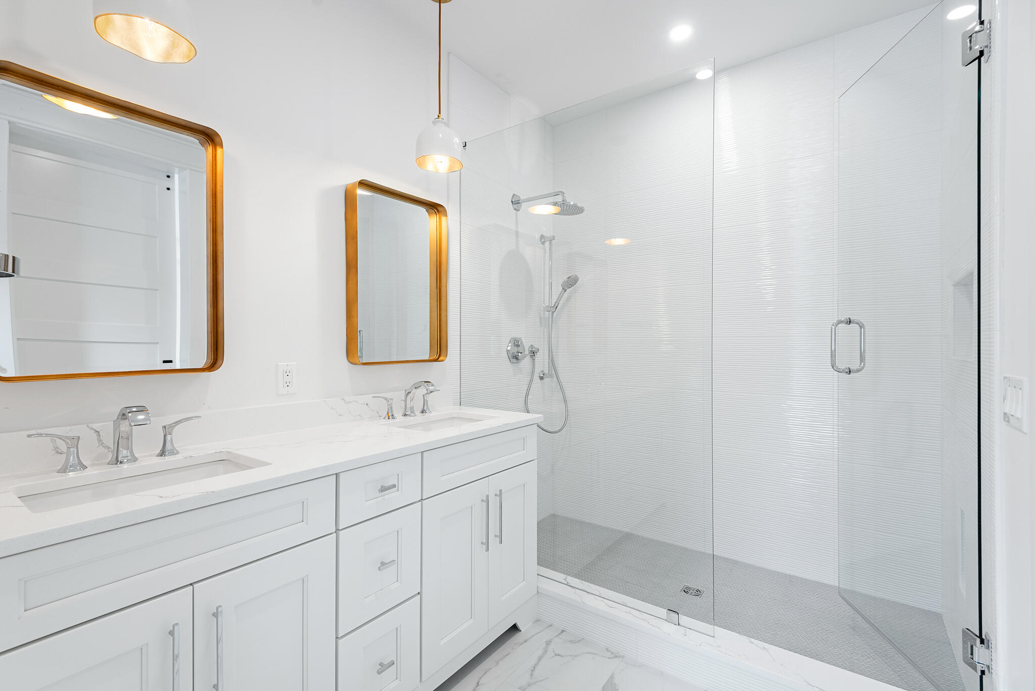WHITES GULFVIEW ESTATES - Residential