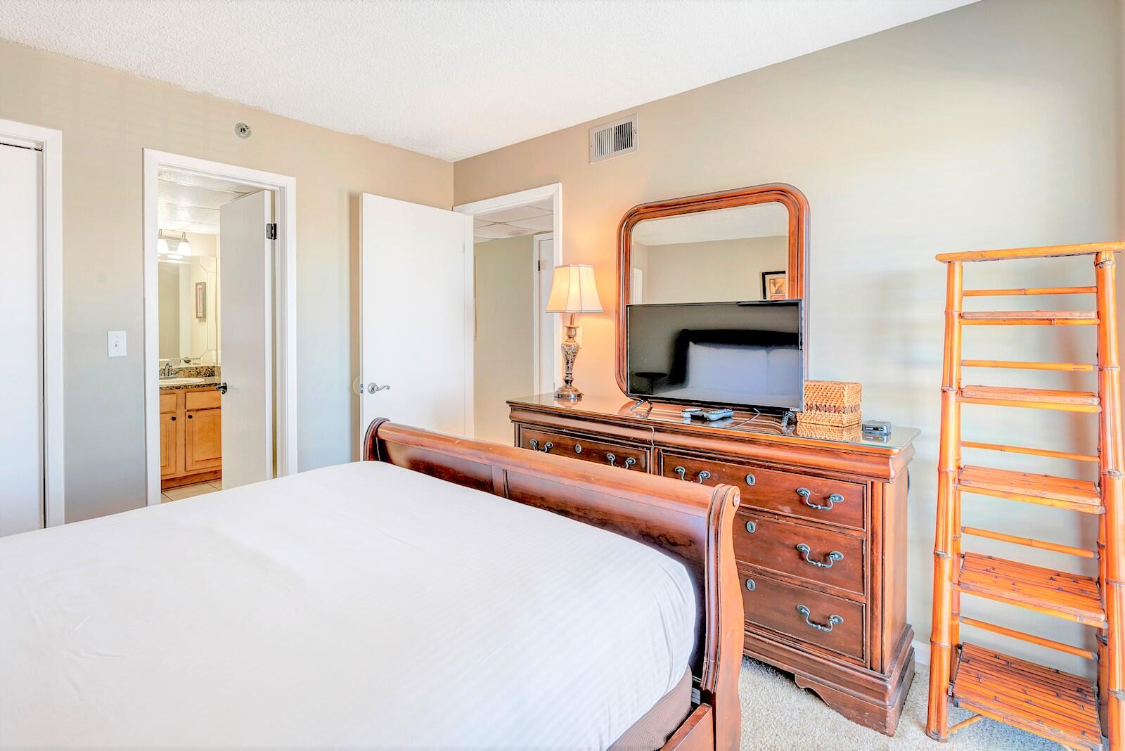 EDGEWATER TOWER 3 - Residential