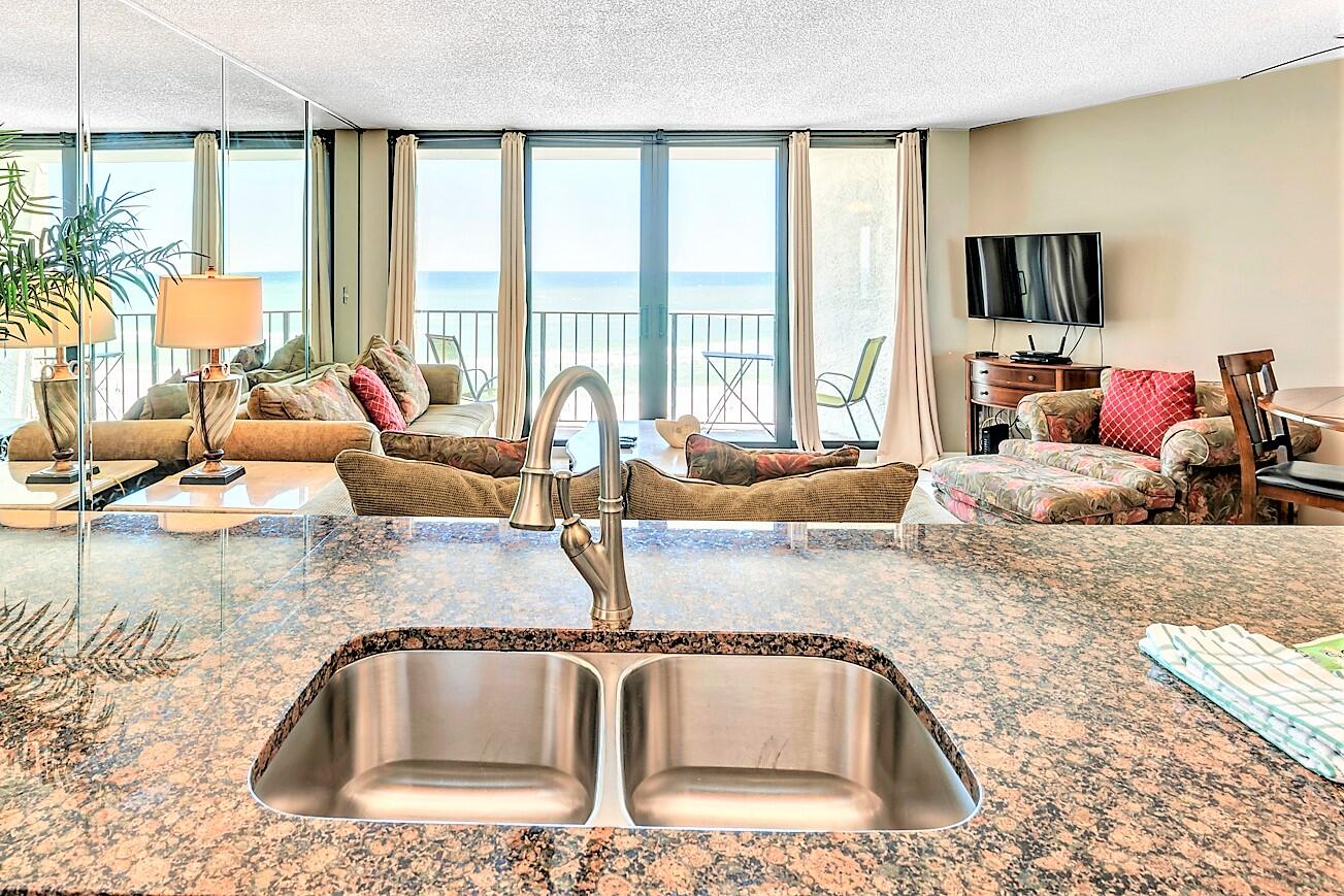 EDGEWATER TOWER 3 - Residential