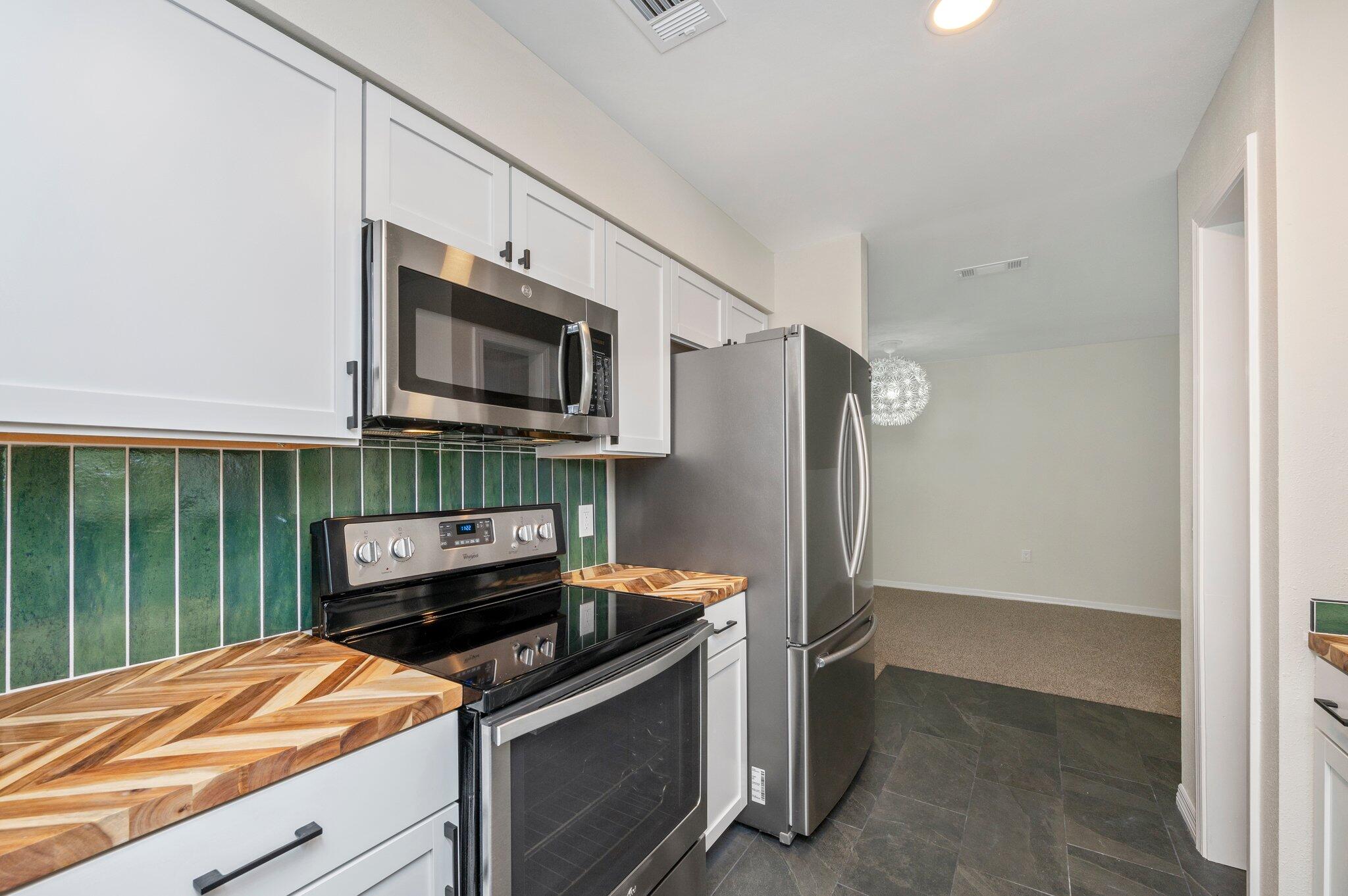 FLORIDA CLUB - Residential Lease