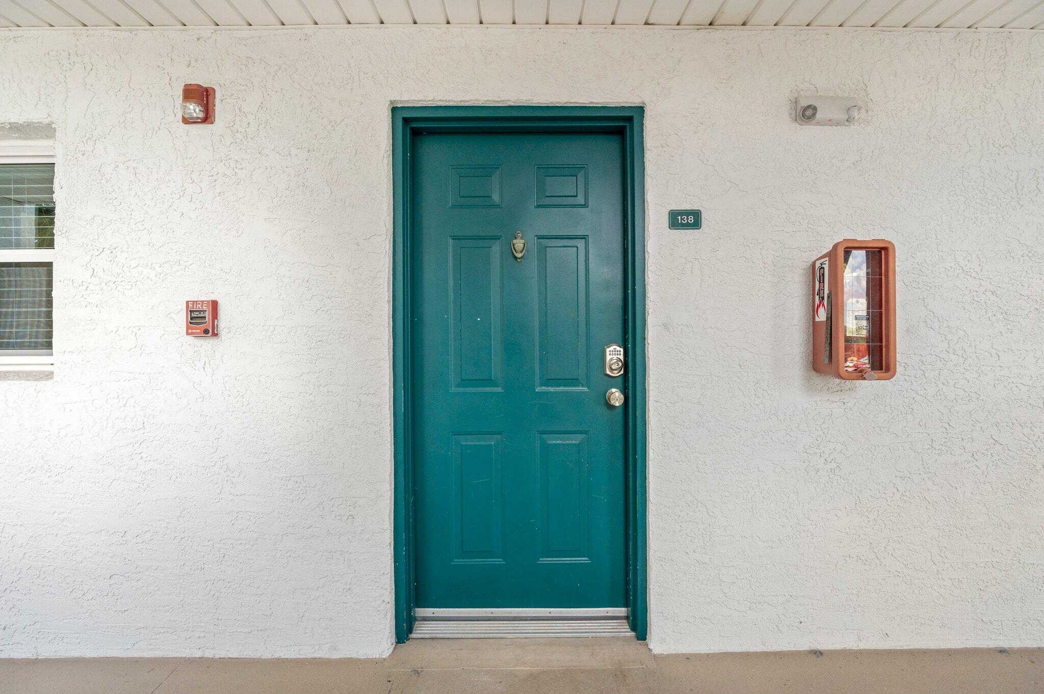FLORIDA CLUB - Residential Lease