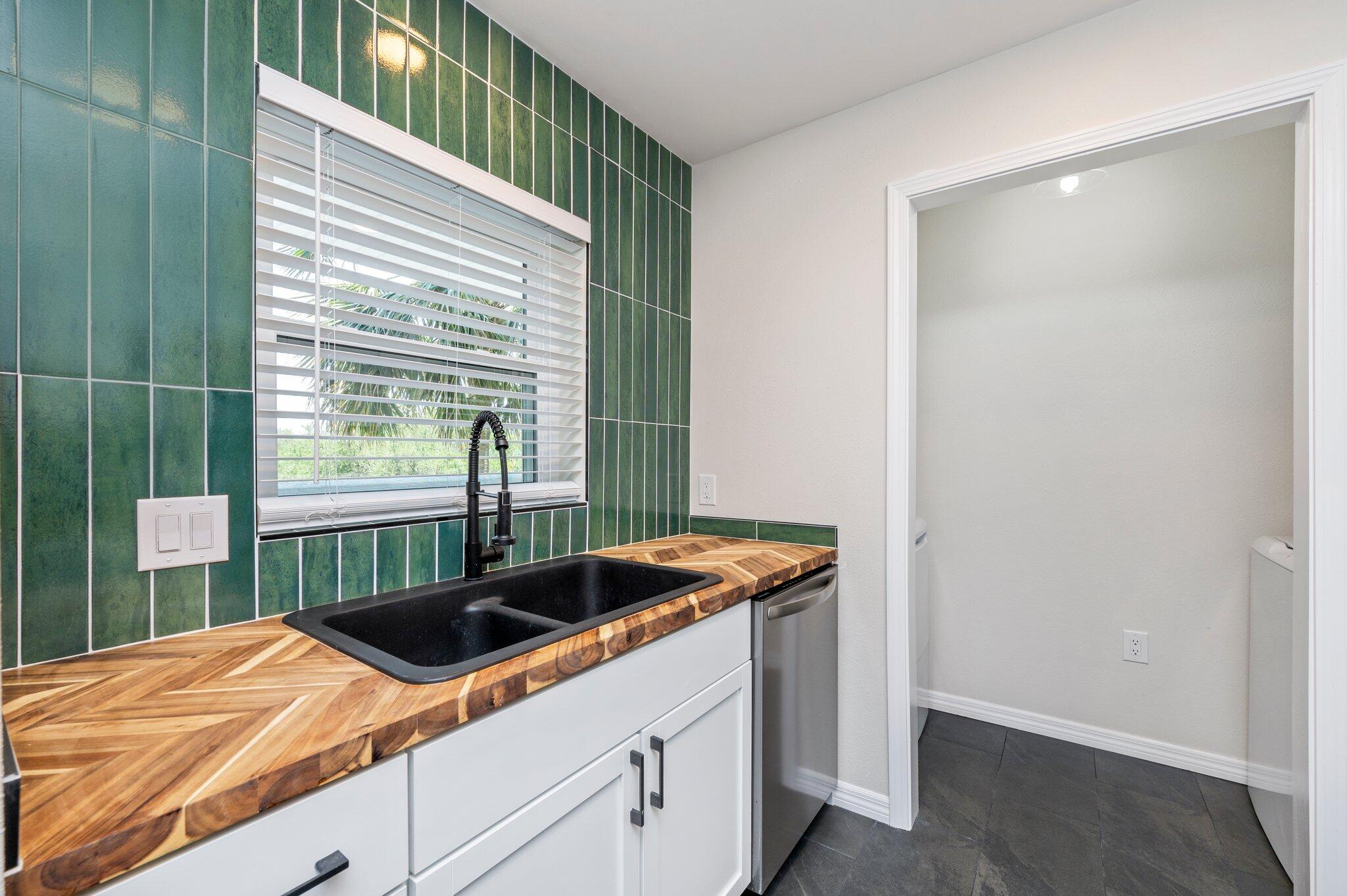 FLORIDA CLUB - Residential Lease