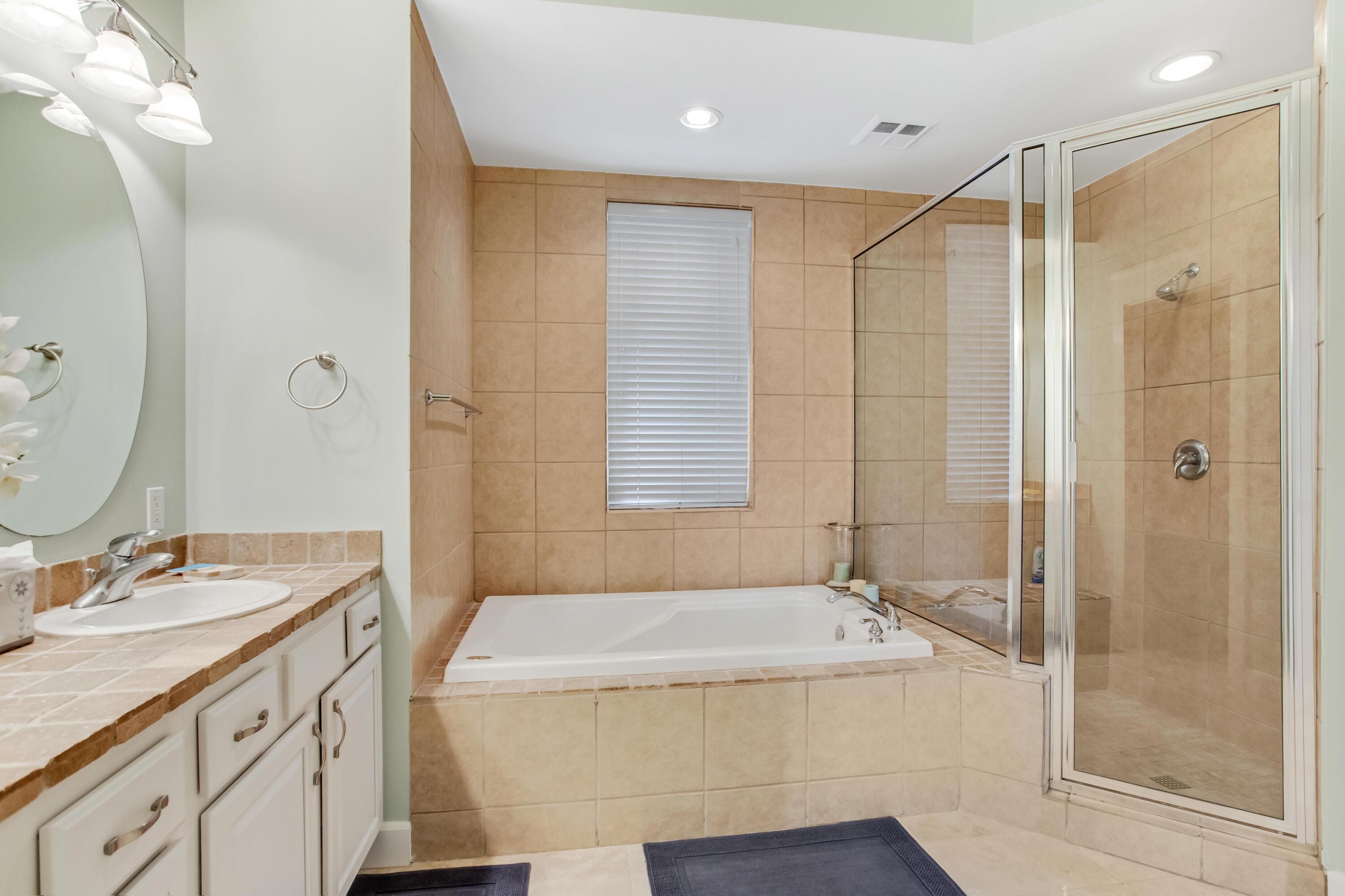 Pine Ridge Villas - Residential