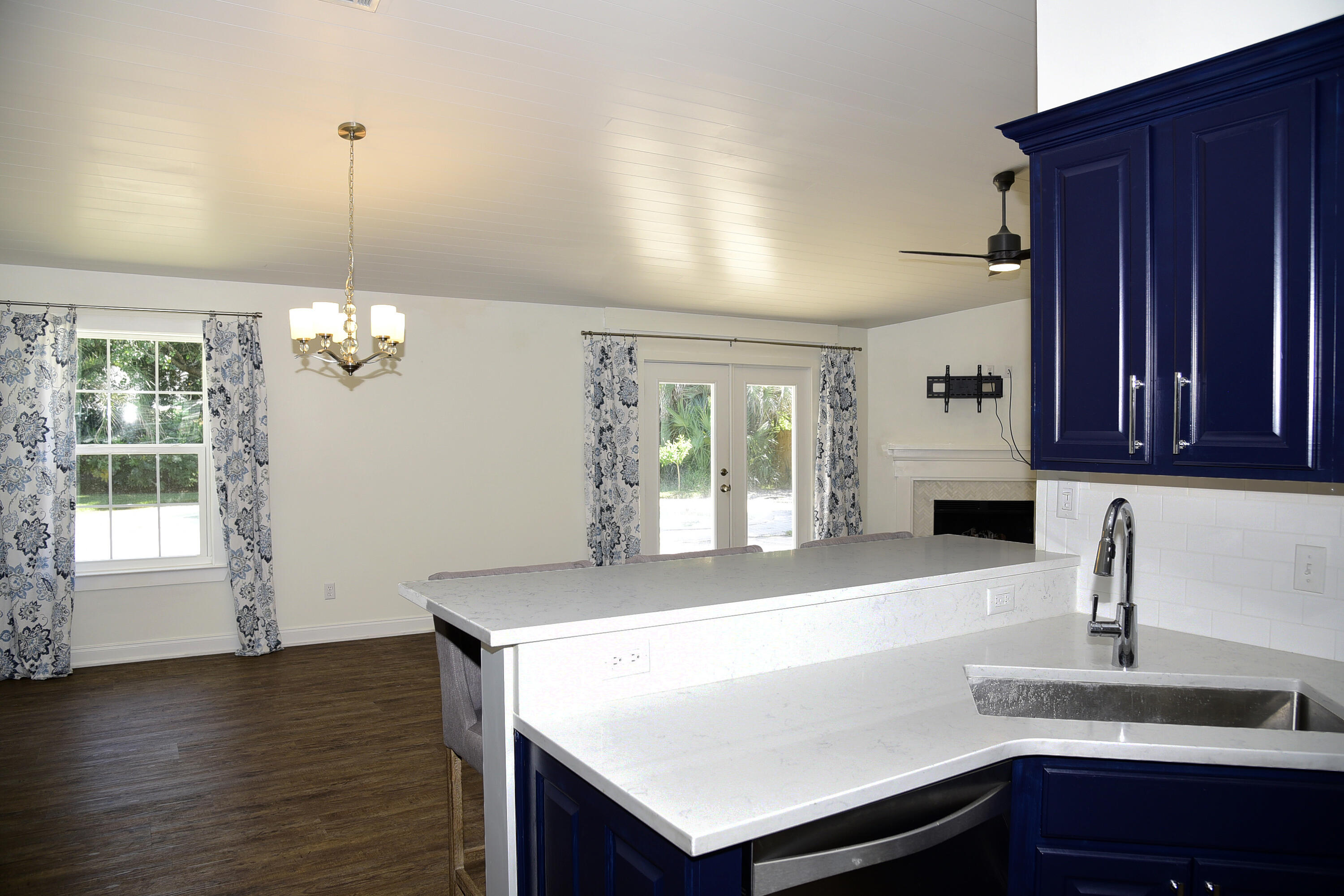 RAINTREE ESTATES - Residential