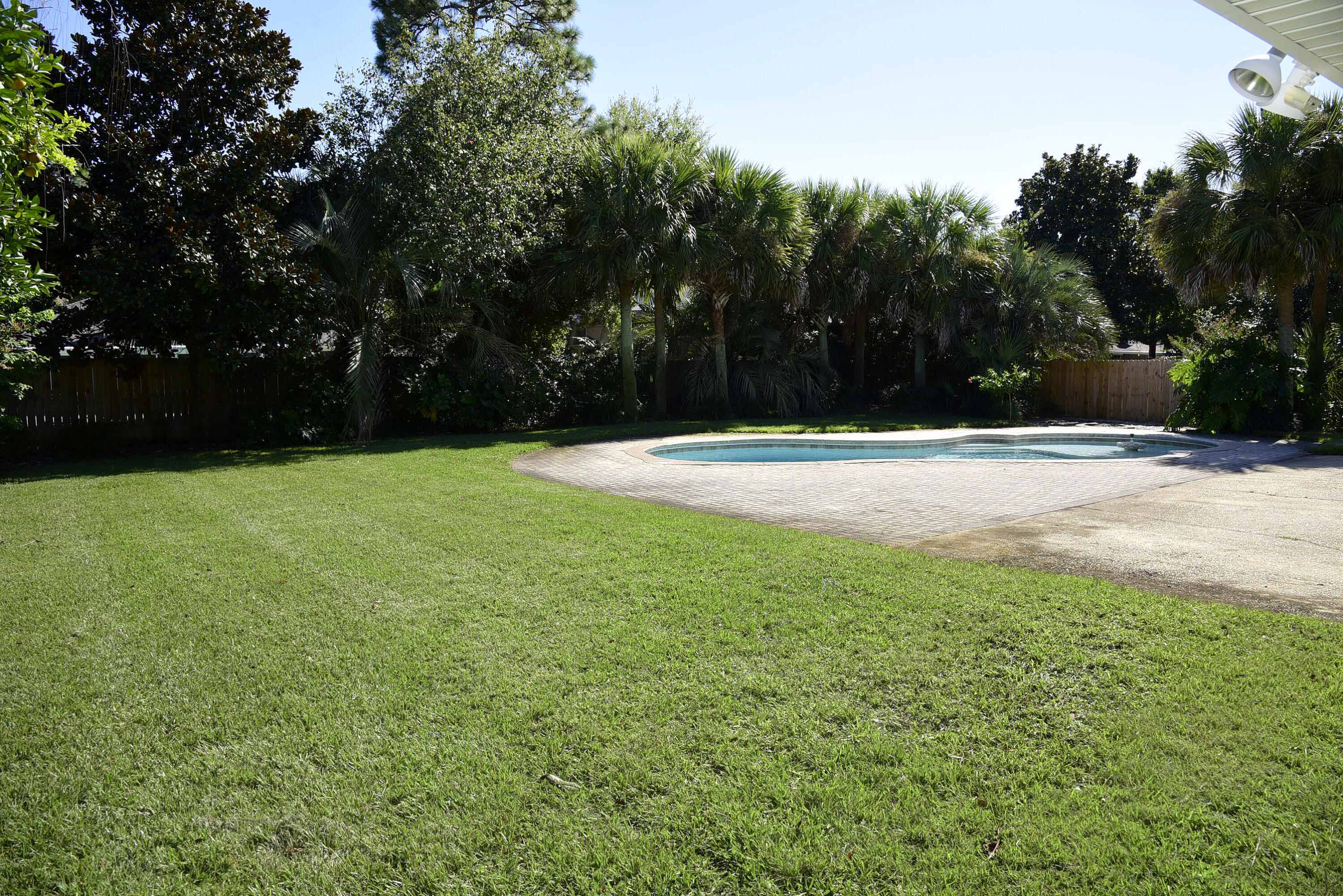 RAINTREE ESTATES - Residential