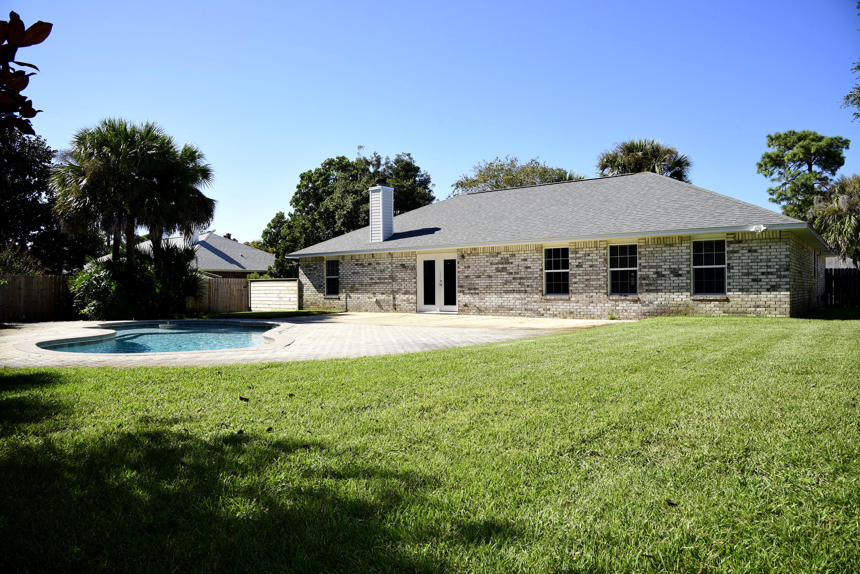 RAINTREE ESTATES - Residential