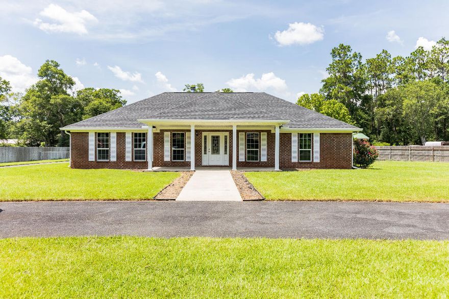 1.18 acre lot all rooms are oversized and all bedrooms have walkin closets 2 walkins in the master.
 27.8x 23.3 Double garage  24x26 workshop with electric.
 full property irrigated  by well. 
Over 4900 sq.. ft asphalt drive with circular drive over sized walkway parking pad etc. 
16x18 covered rear porch with ceiling fans and huge additional concrete patio large covered front porch. 
Great neighborhood.  
Additional photos to follow