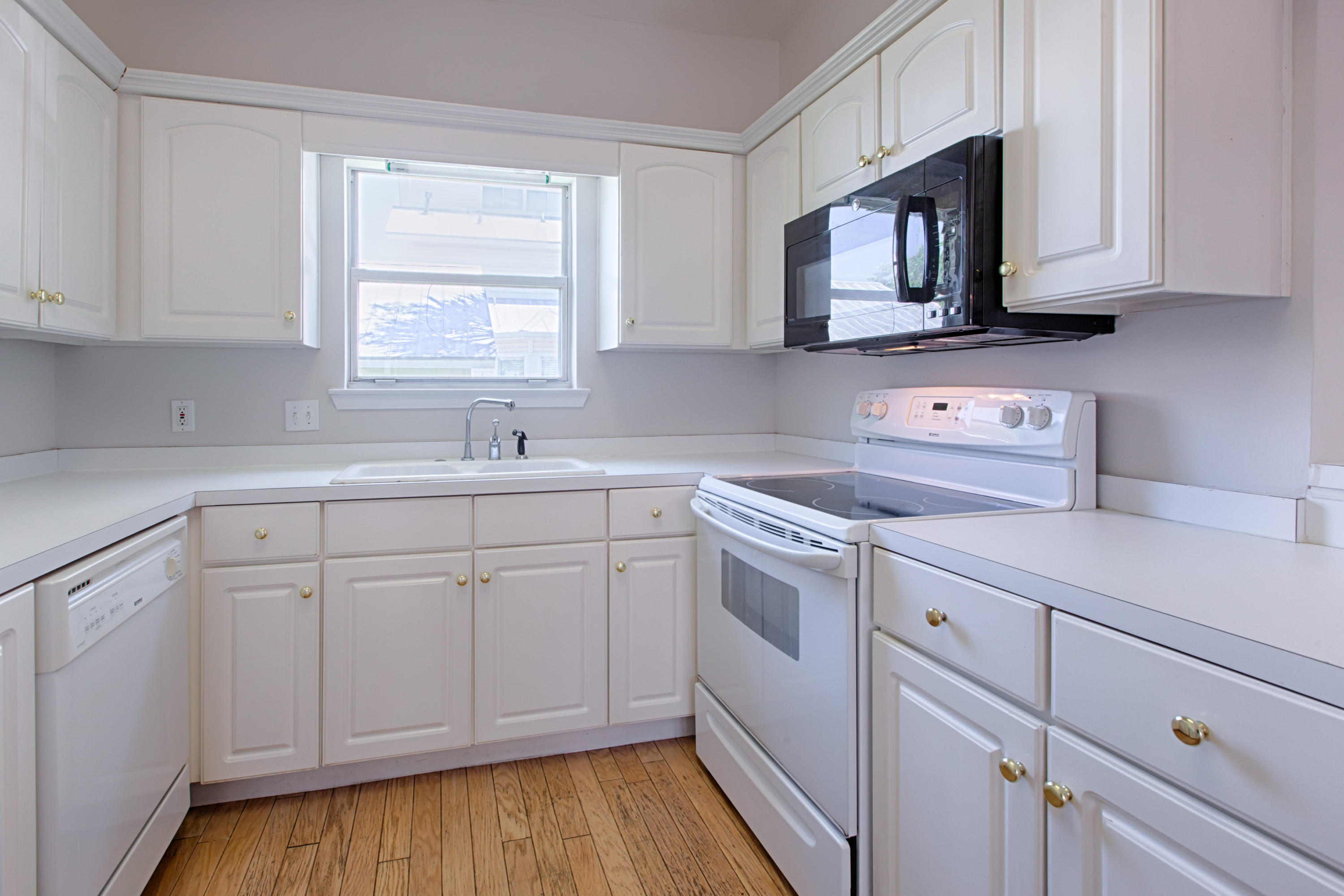 CRYSTAL BEACH - Residential