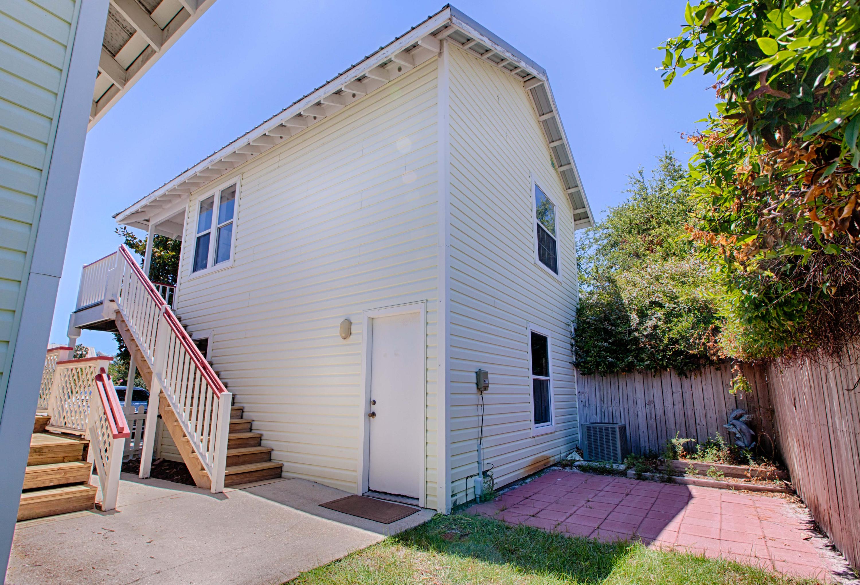 CRYSTAL BEACH - Residential