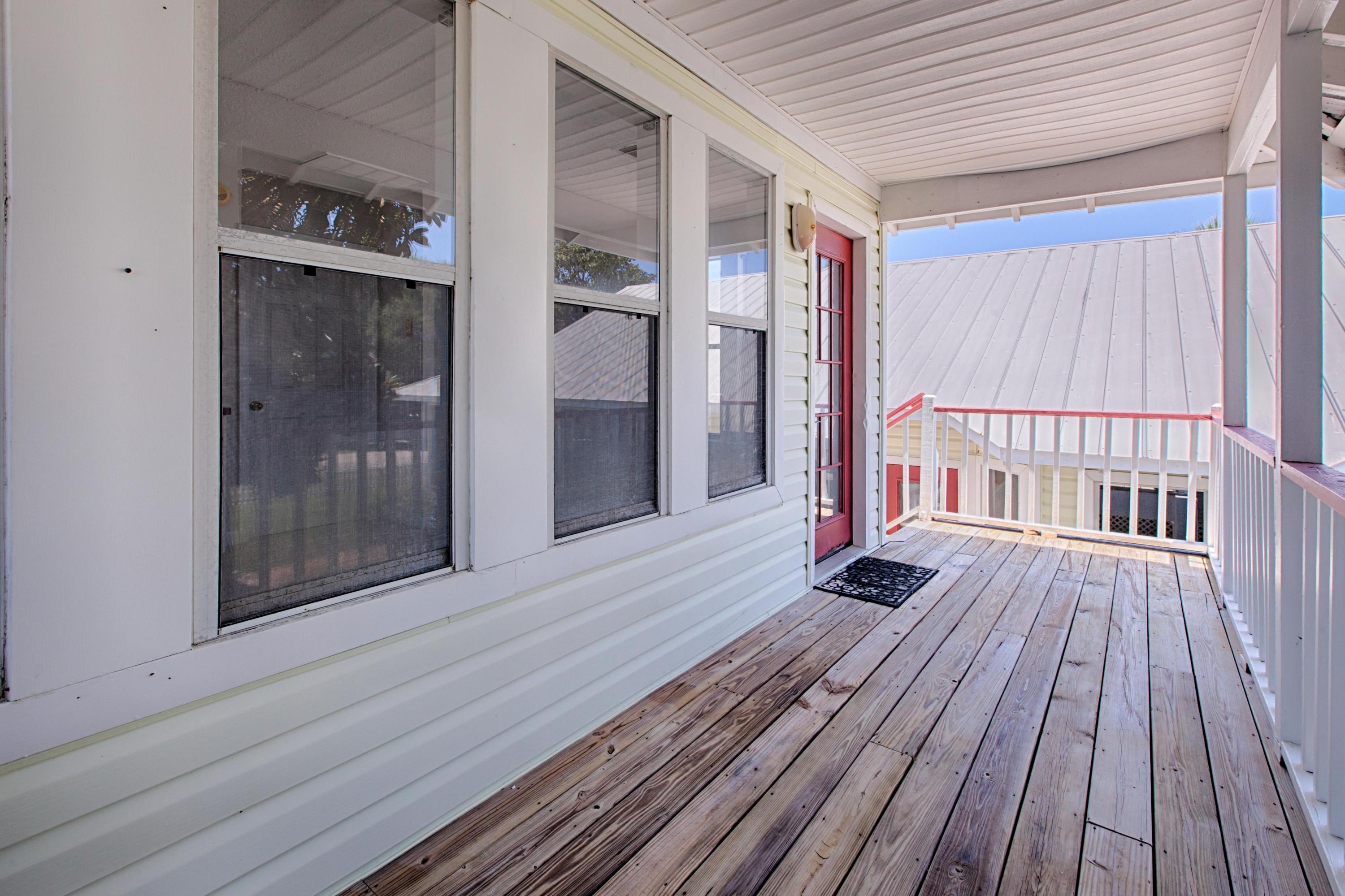 CRYSTAL BEACH - Residential