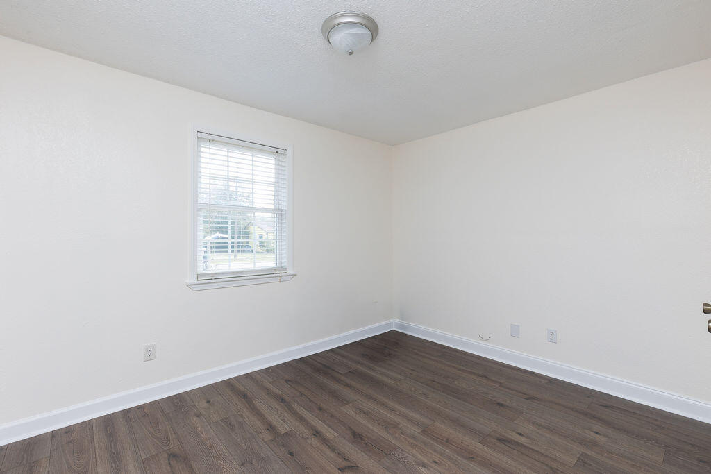 WELLINGTON FOREST - Residential