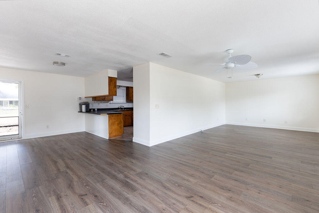 WELLINGTON FOREST - Residential