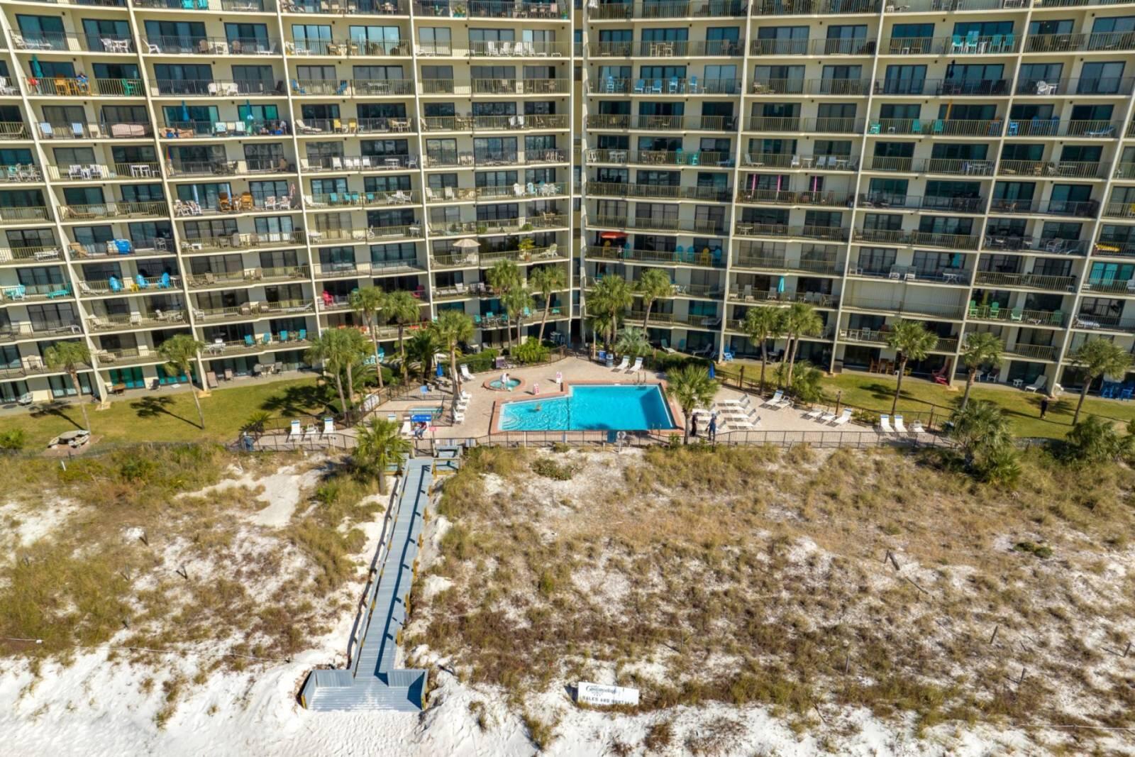 The Commodore - Residential