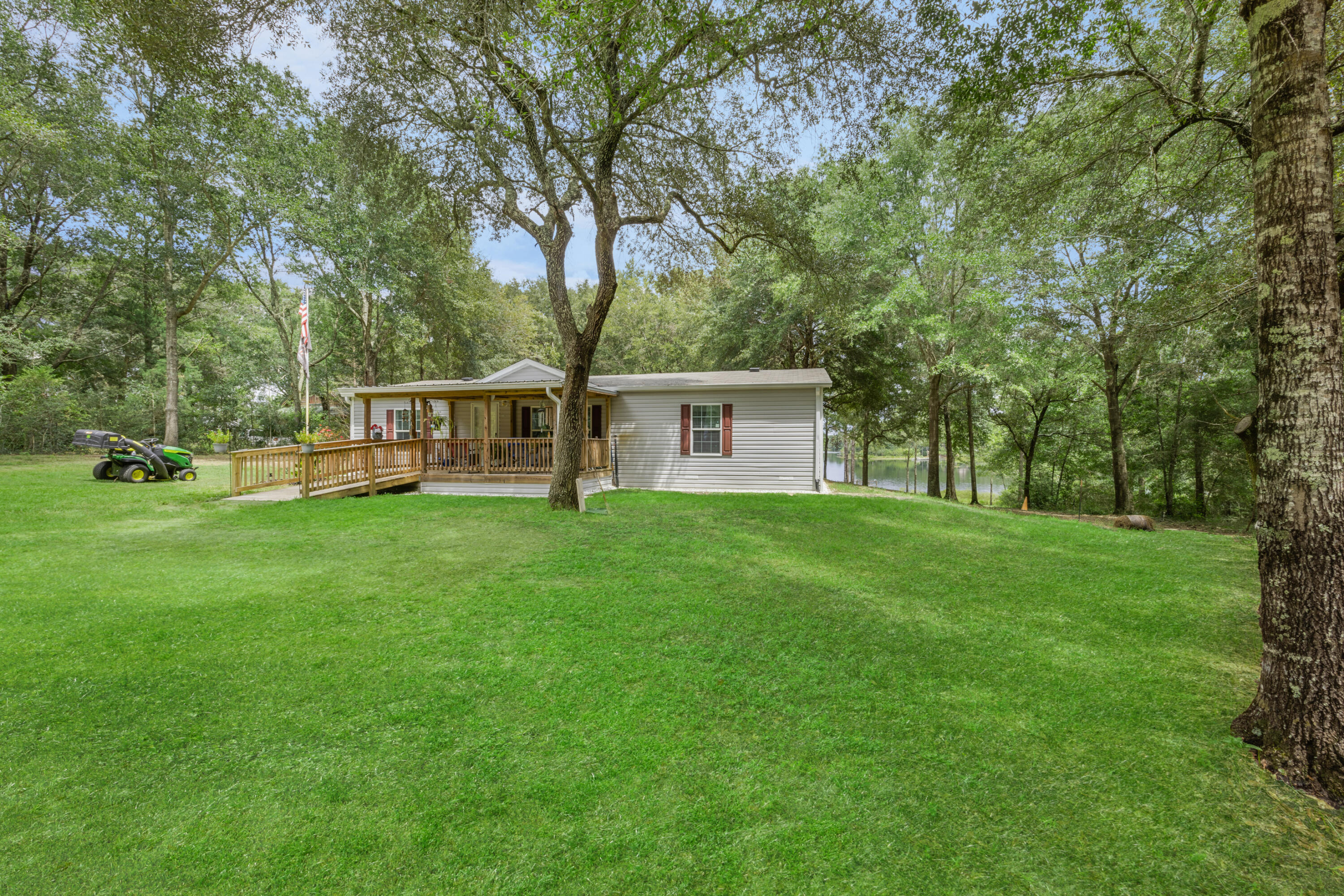 NO RECORDED SUBDIVISION - Residential