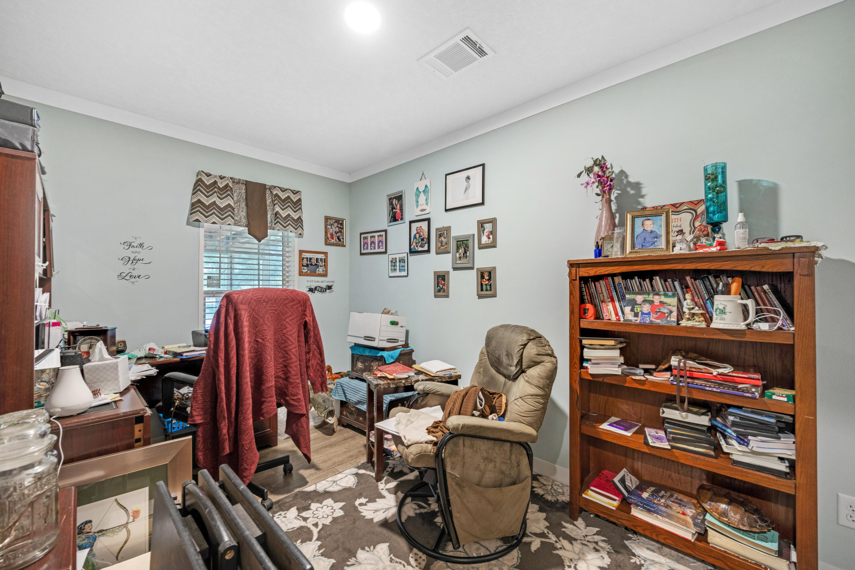 NO RECORDED SUBDIVISION - Residential