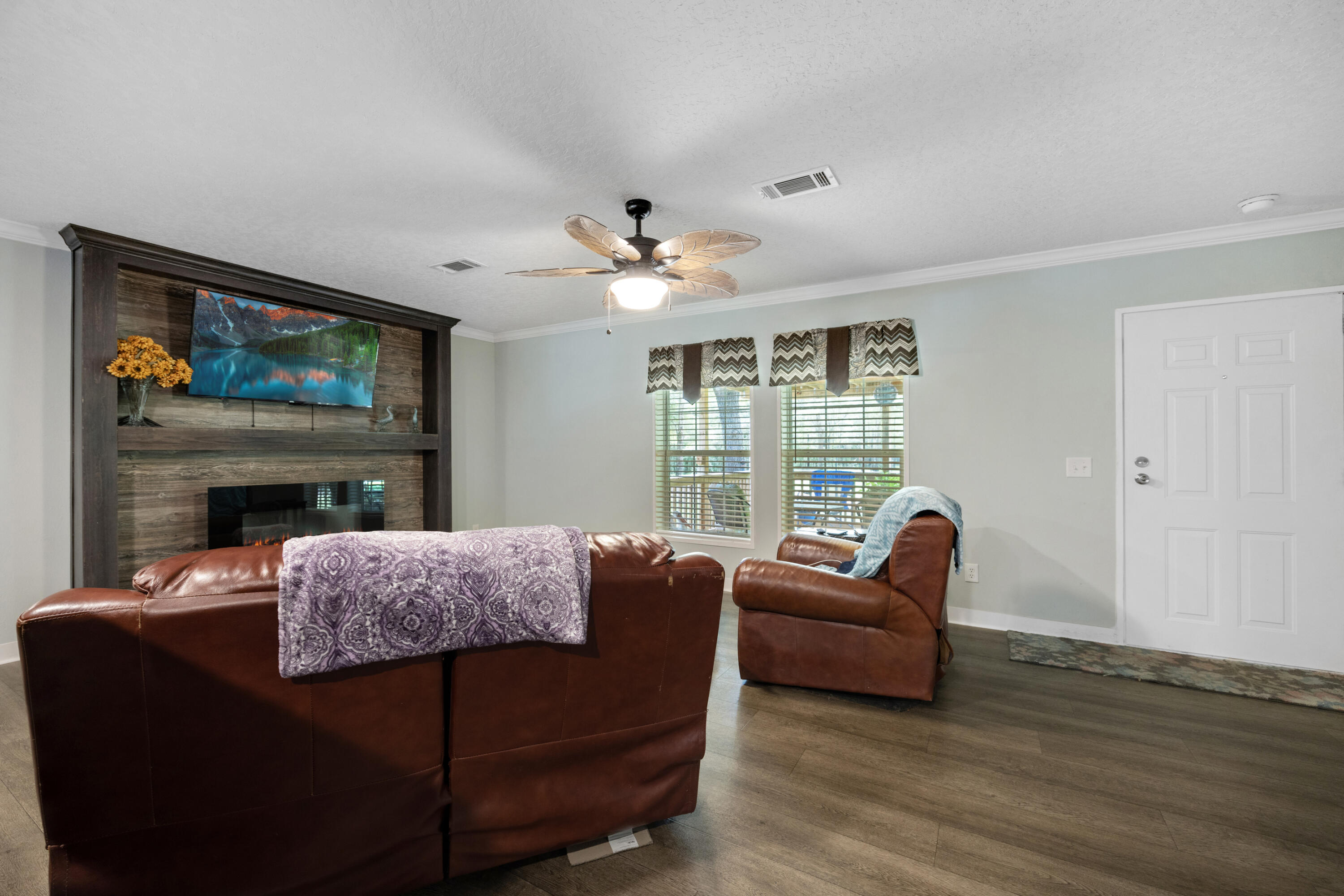 NO RECORDED SUBDIVISION - Residential