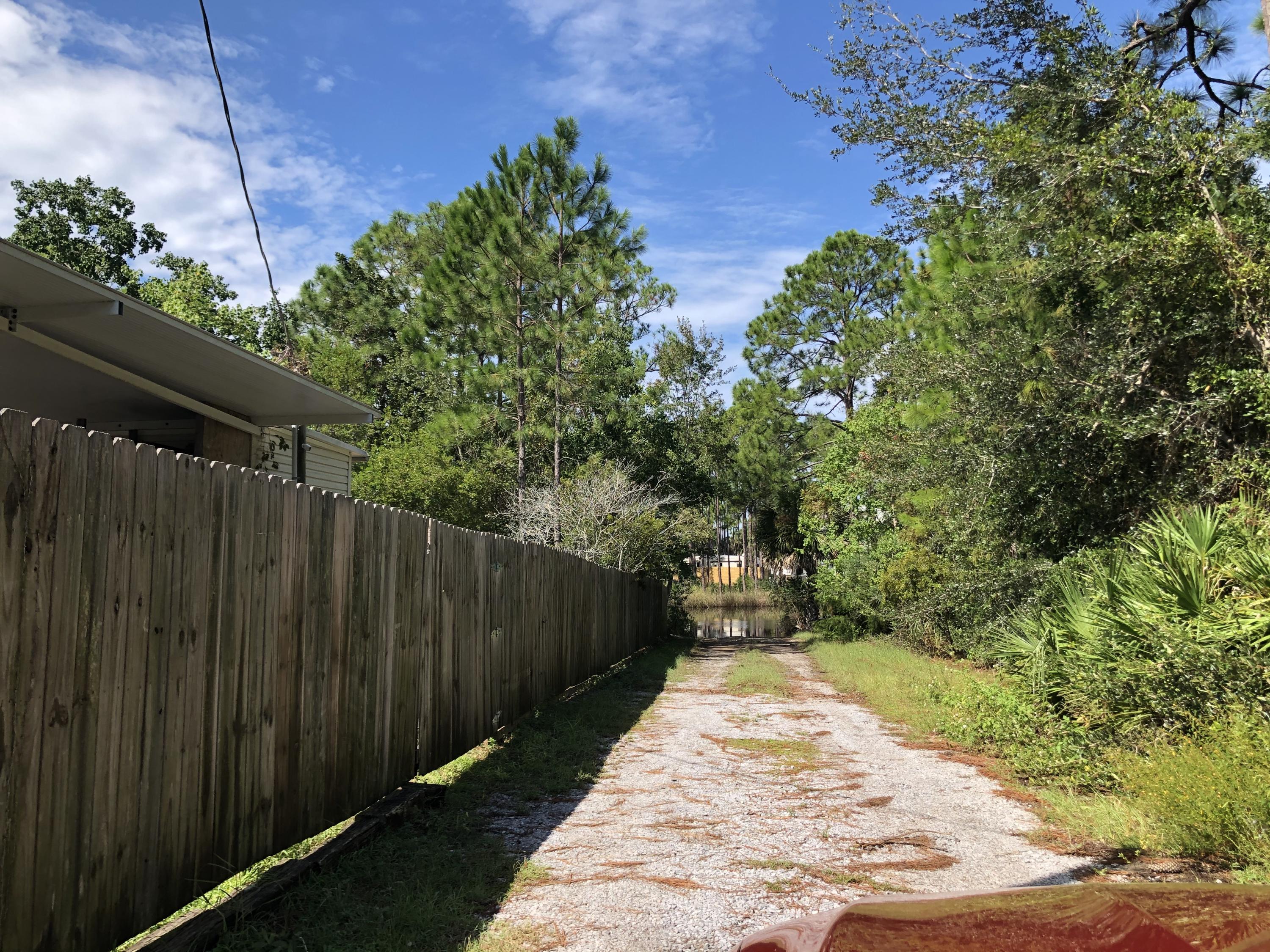 BAYOU PINES S/D UNREC - Land