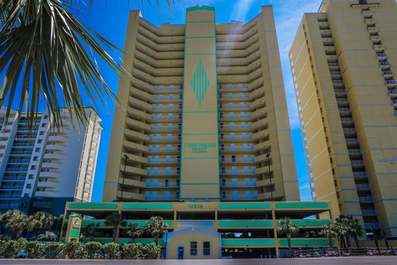 TWIN PALMS RESORT - Residential