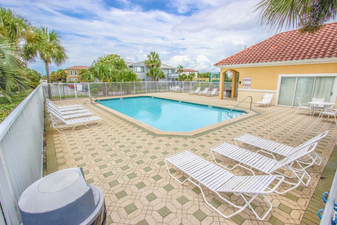 CIBONEY CONDO - Residential