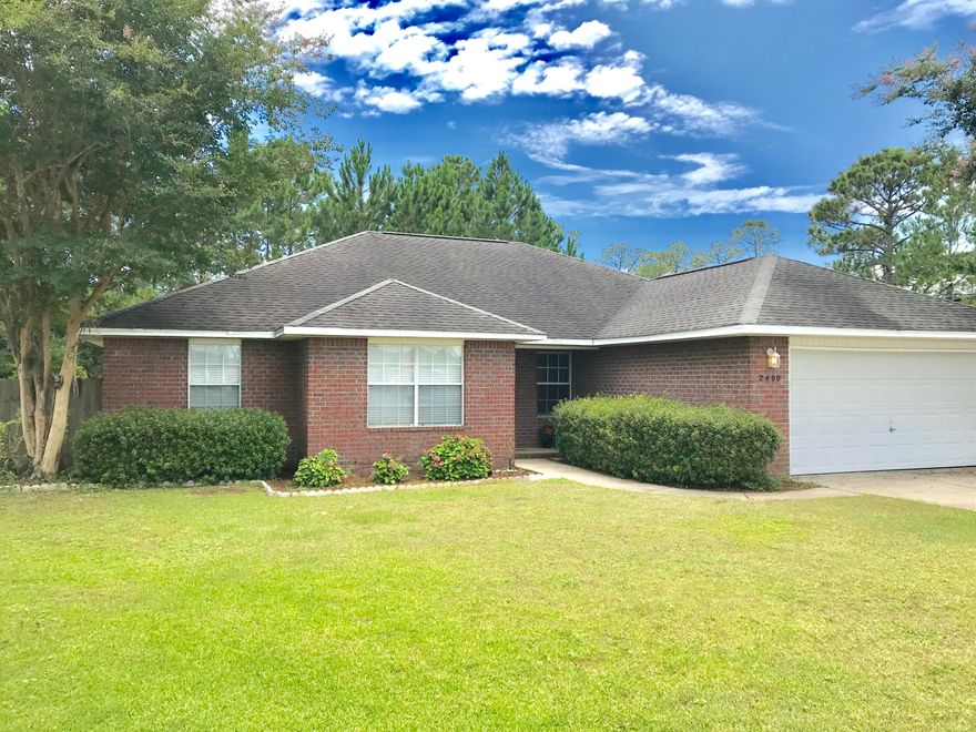 Your Pleasant Point Circle home awaits! Looking for a home with an OVERSIZED fenced-in yard and extra room for a pool or Boat/RV storage? 4 bedroom home on a HALF ACRE lot, in a private cul-de-sac, with NO HOA! Convenient to all that Navarre has to offer...just minutes to the beach or shopping areas. Within walking distance to Navarre High School, NYSA recreation park and the YMCA. Glass sliding doors in the living room lead out to the large covered patio perfect to enjoy a morning coffee or entertaining. Plant ledges and arched doorways are a few of the custom touches. Large master bedroom and closet. Buyers can rest easy with an Annual Termite Treatment Plan and a 10 year HVAC warranty until 2025! Carpets professionally cleaned and all repairs complete - this home is MOVE-IN READY!