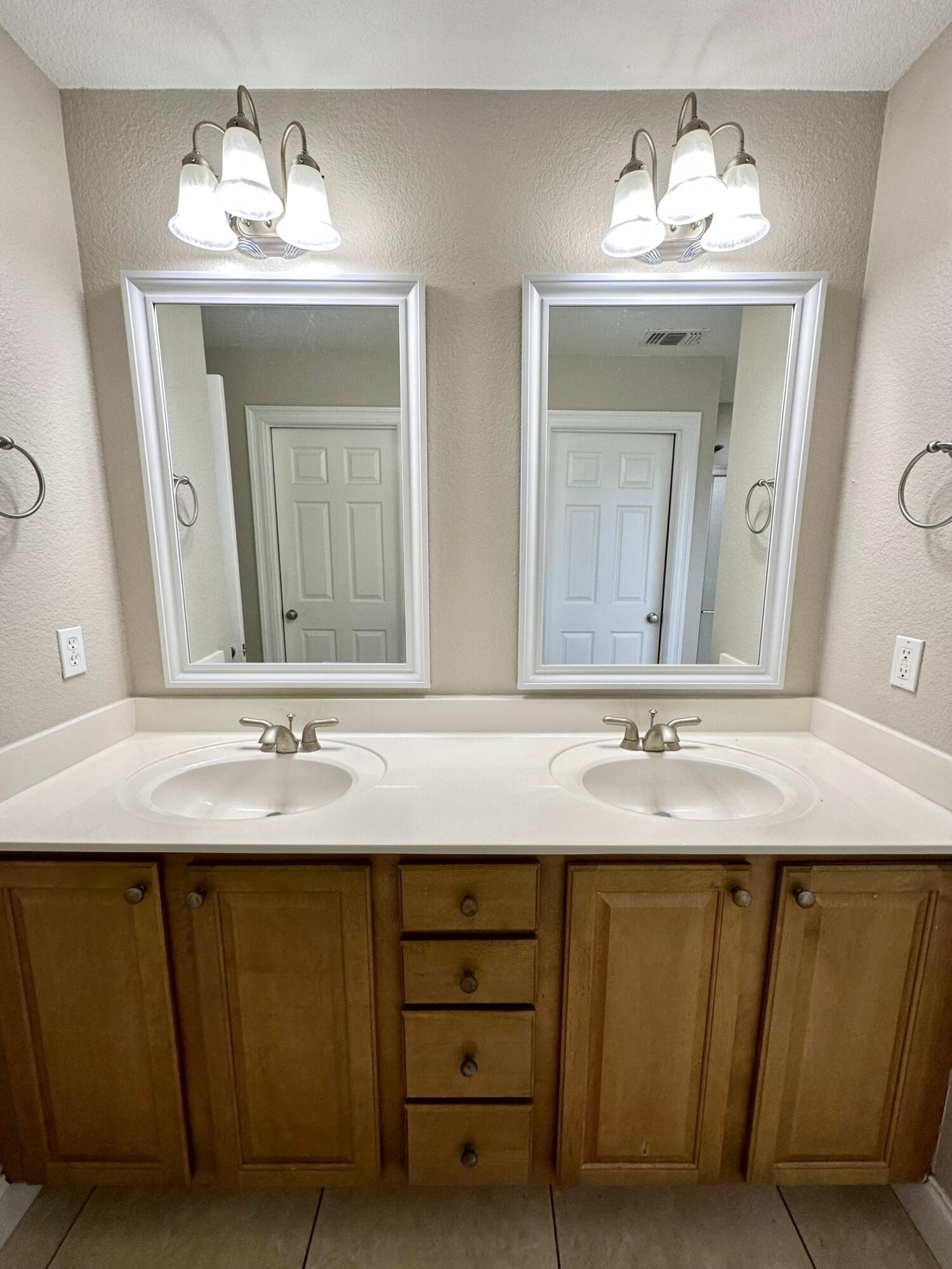 CHANAN ESTATES - Residential Lease