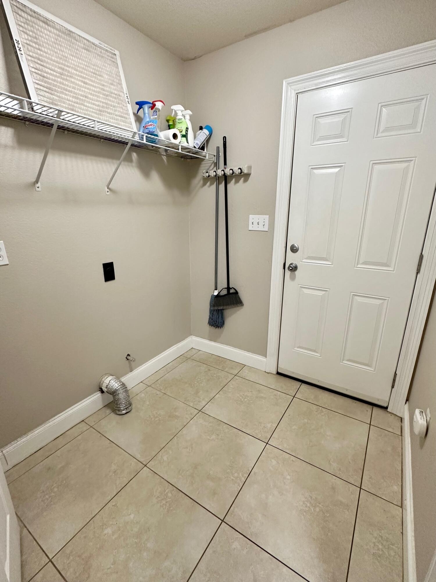 CHANAN ESTATES - Residential Lease