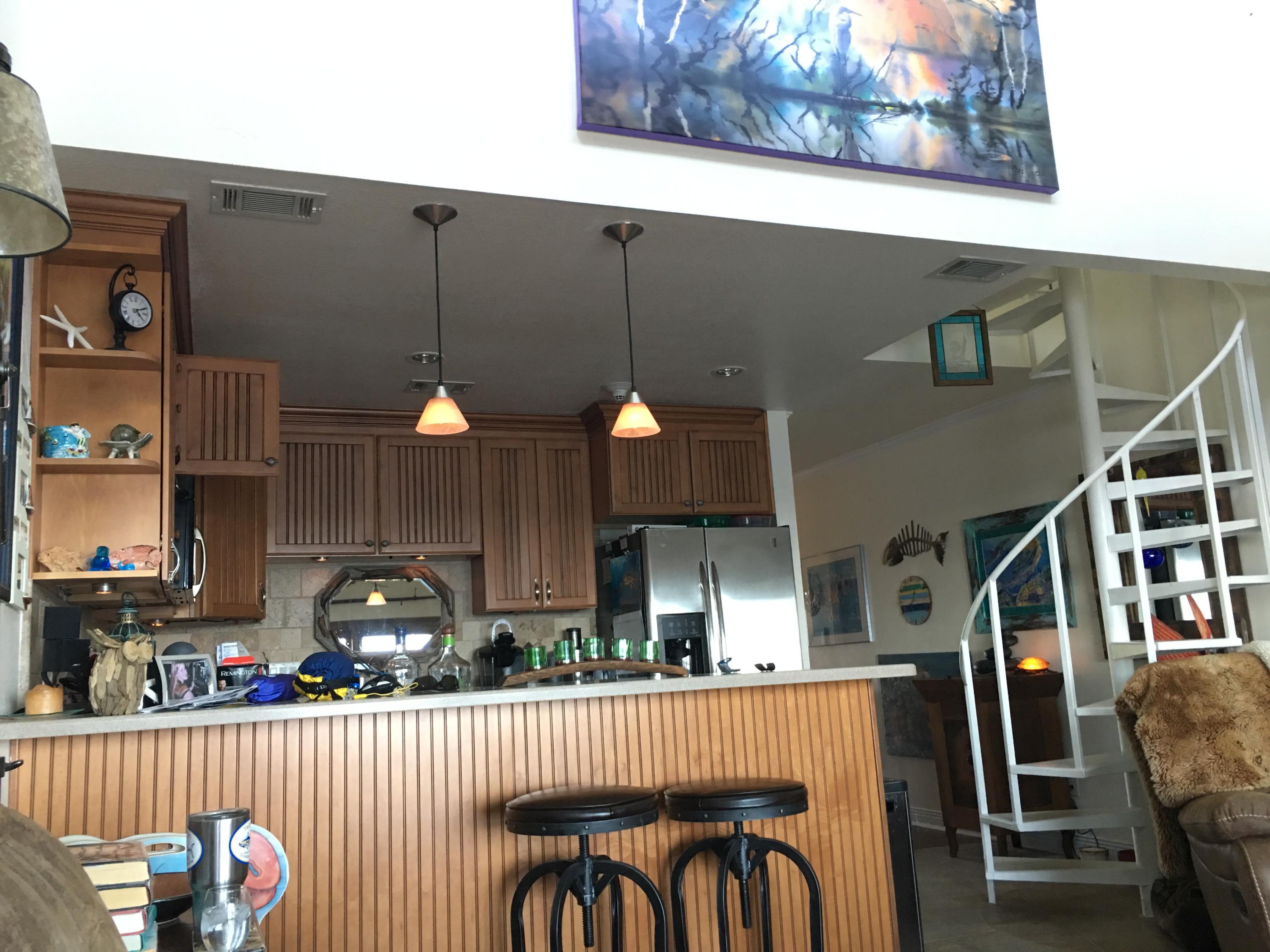 SOUNDWIND CONDO - Residential