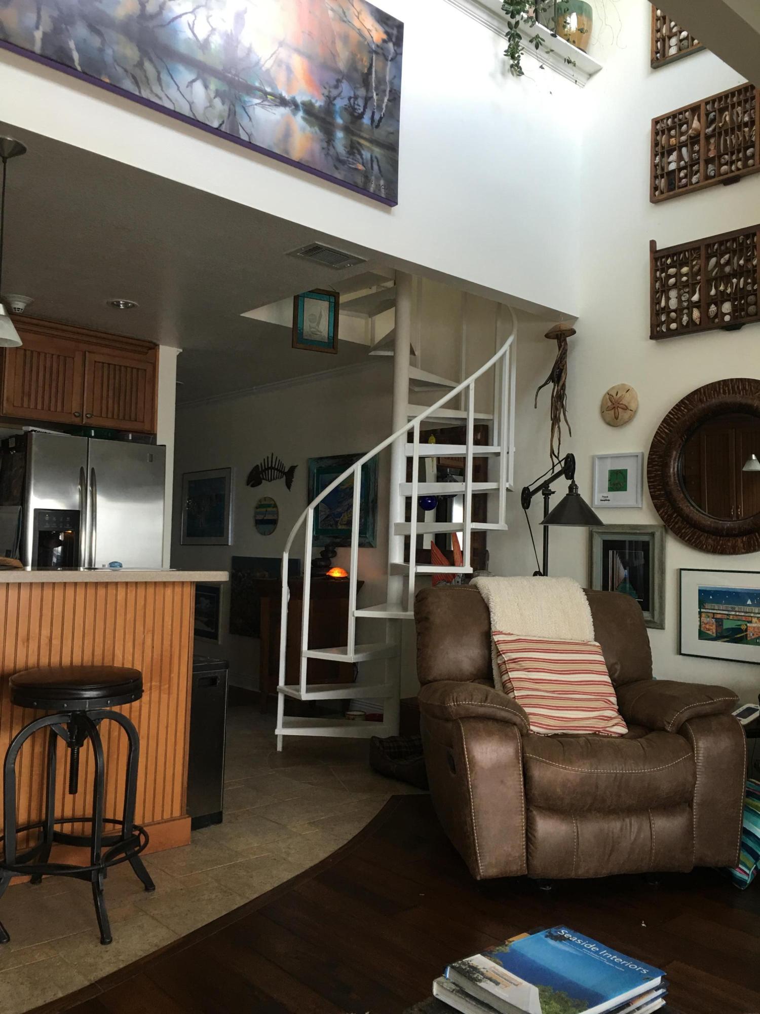 SOUNDWIND CONDO - Residential