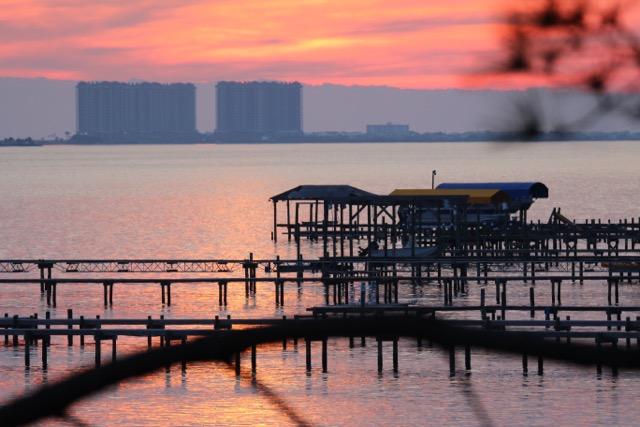 SOUNDWIND CONDO - Residential