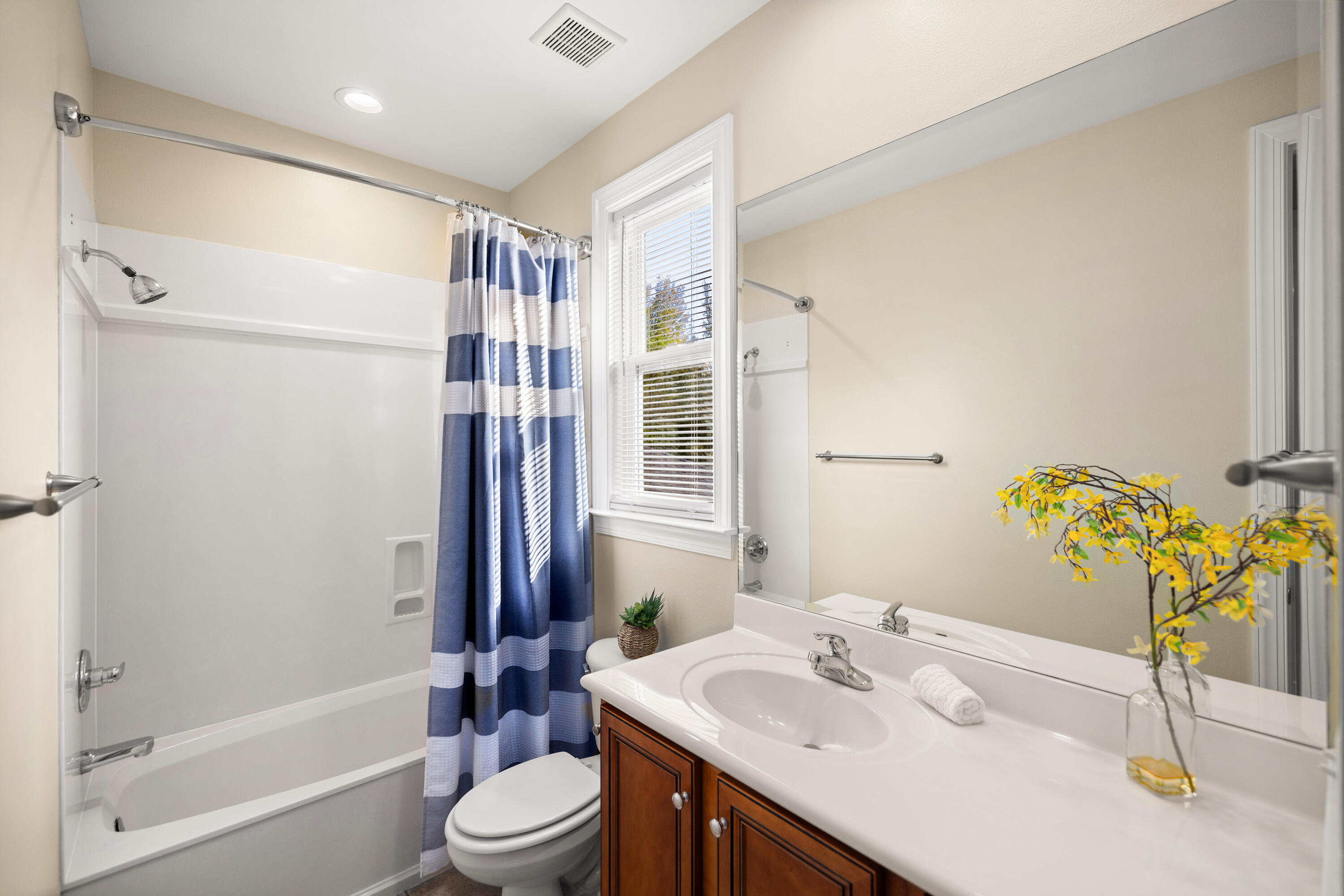 MARINA LANDING - Residential