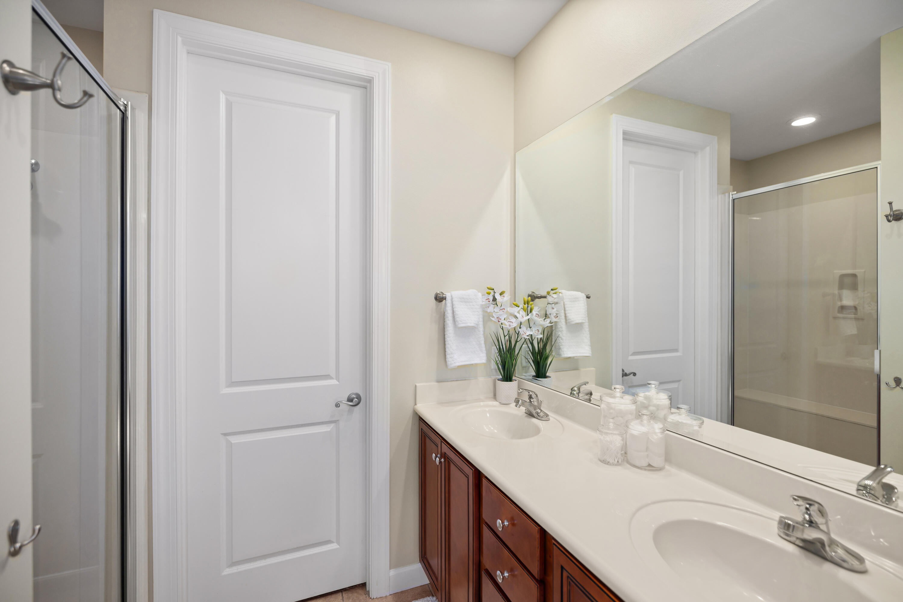 MARINA LANDING - Residential