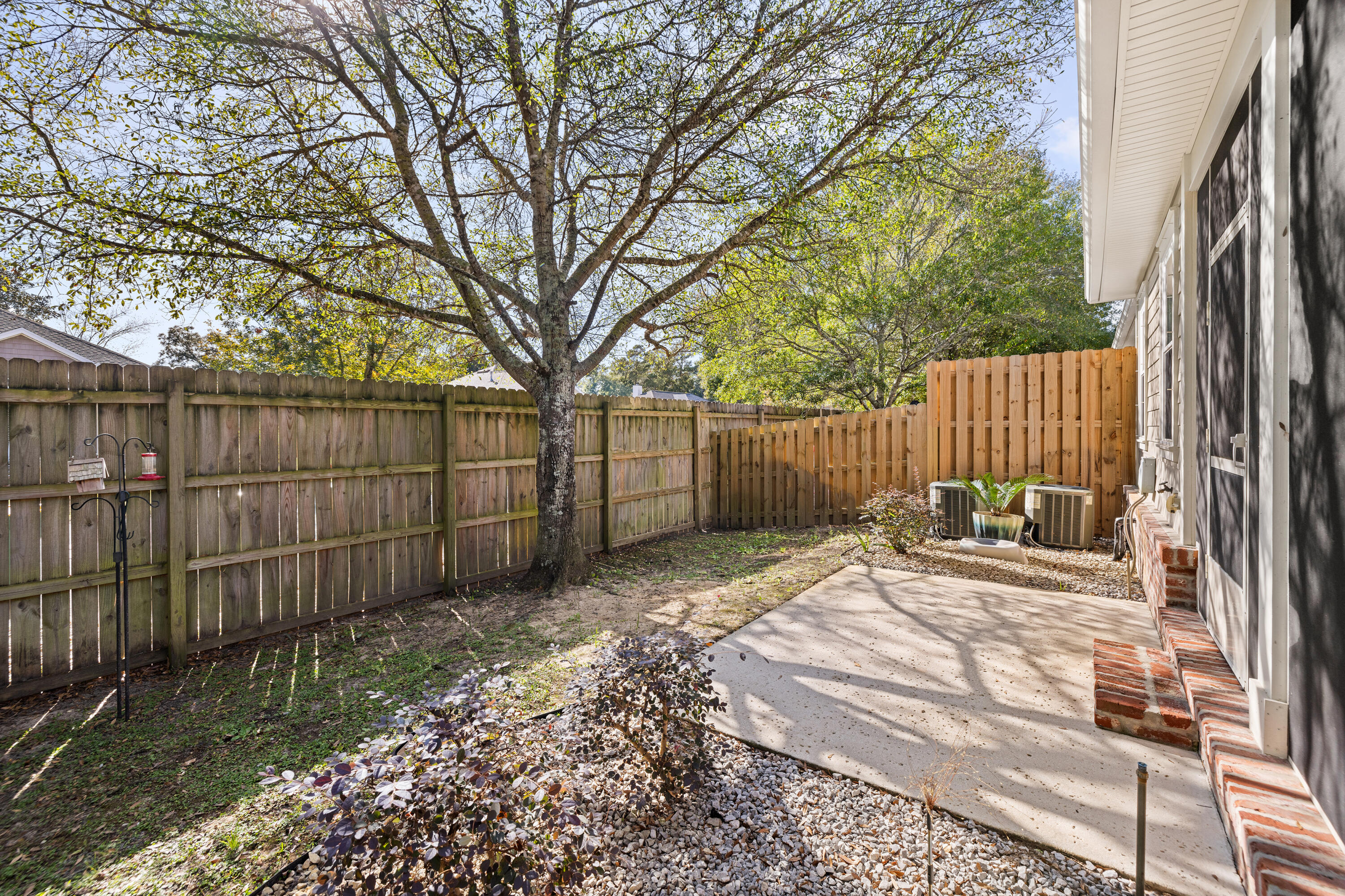 MARINA LANDING - Residential