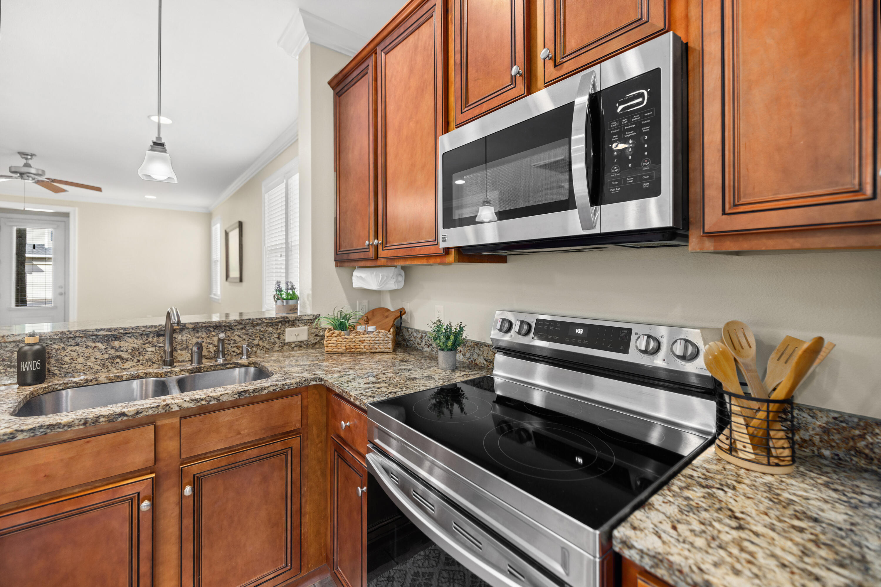 MARINA LANDING - Residential