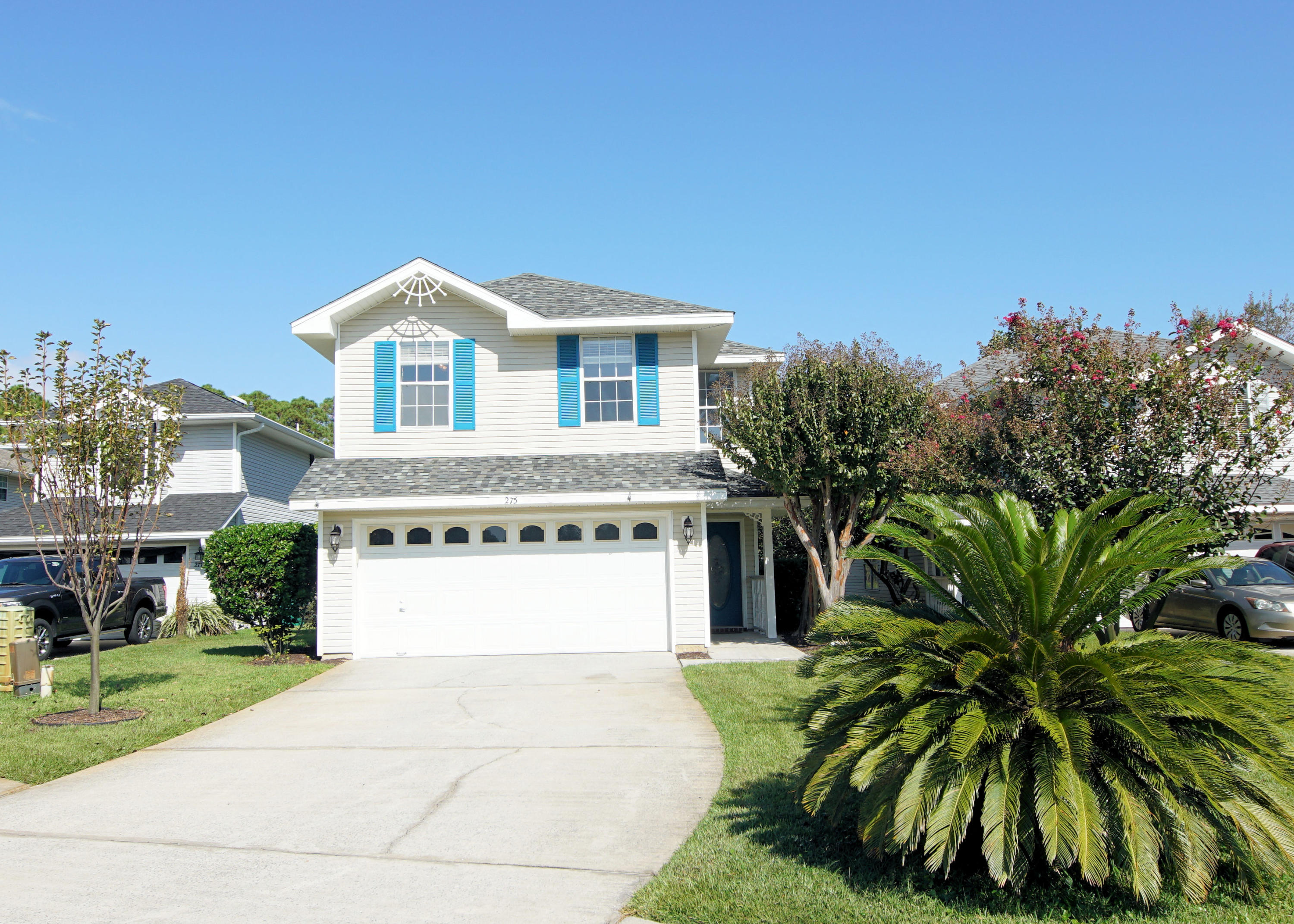 TWIN LAKES ESTATES - Residential