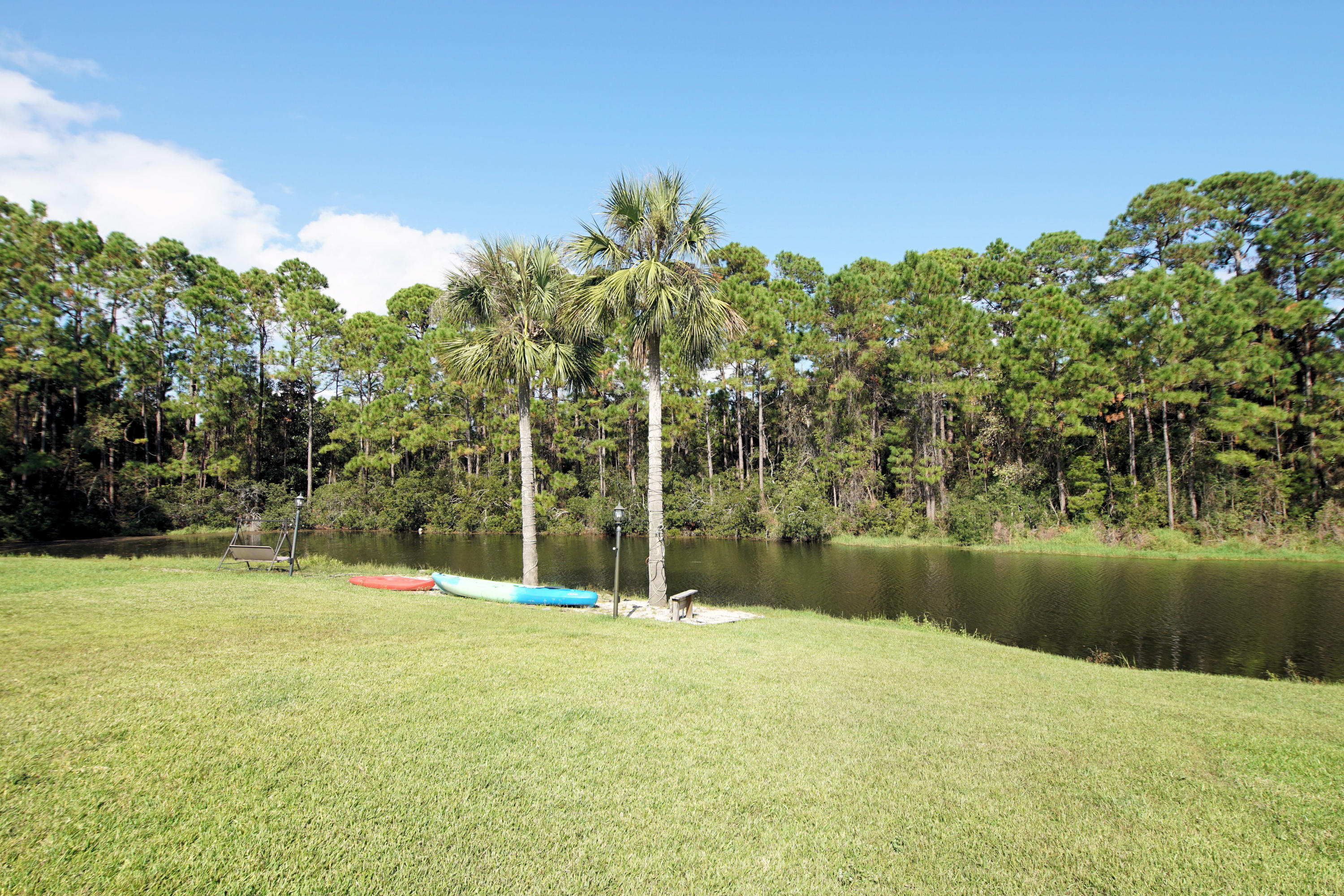 TWIN LAKES ESTATES - Residential