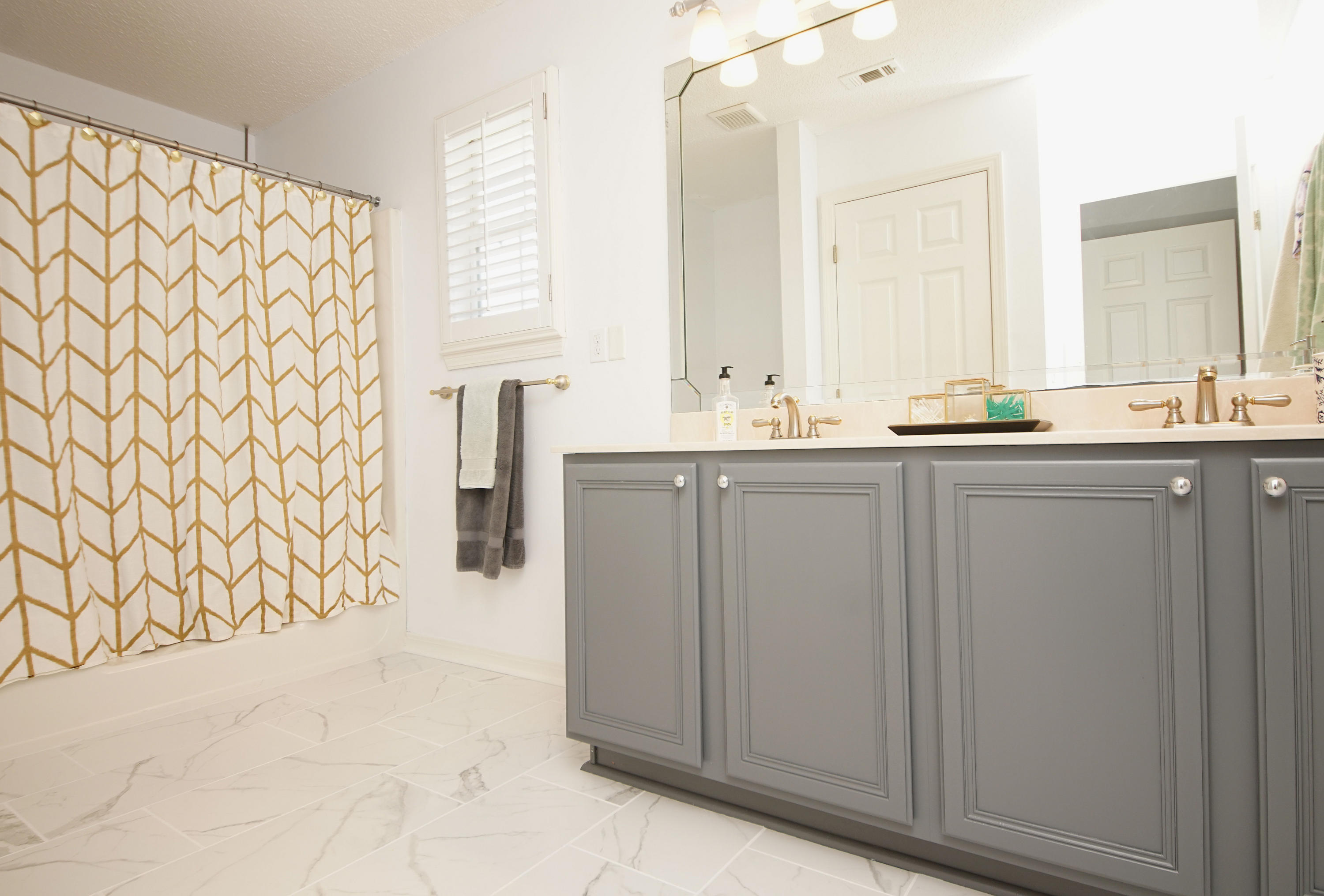 TWIN LAKES ESTATES - Residential