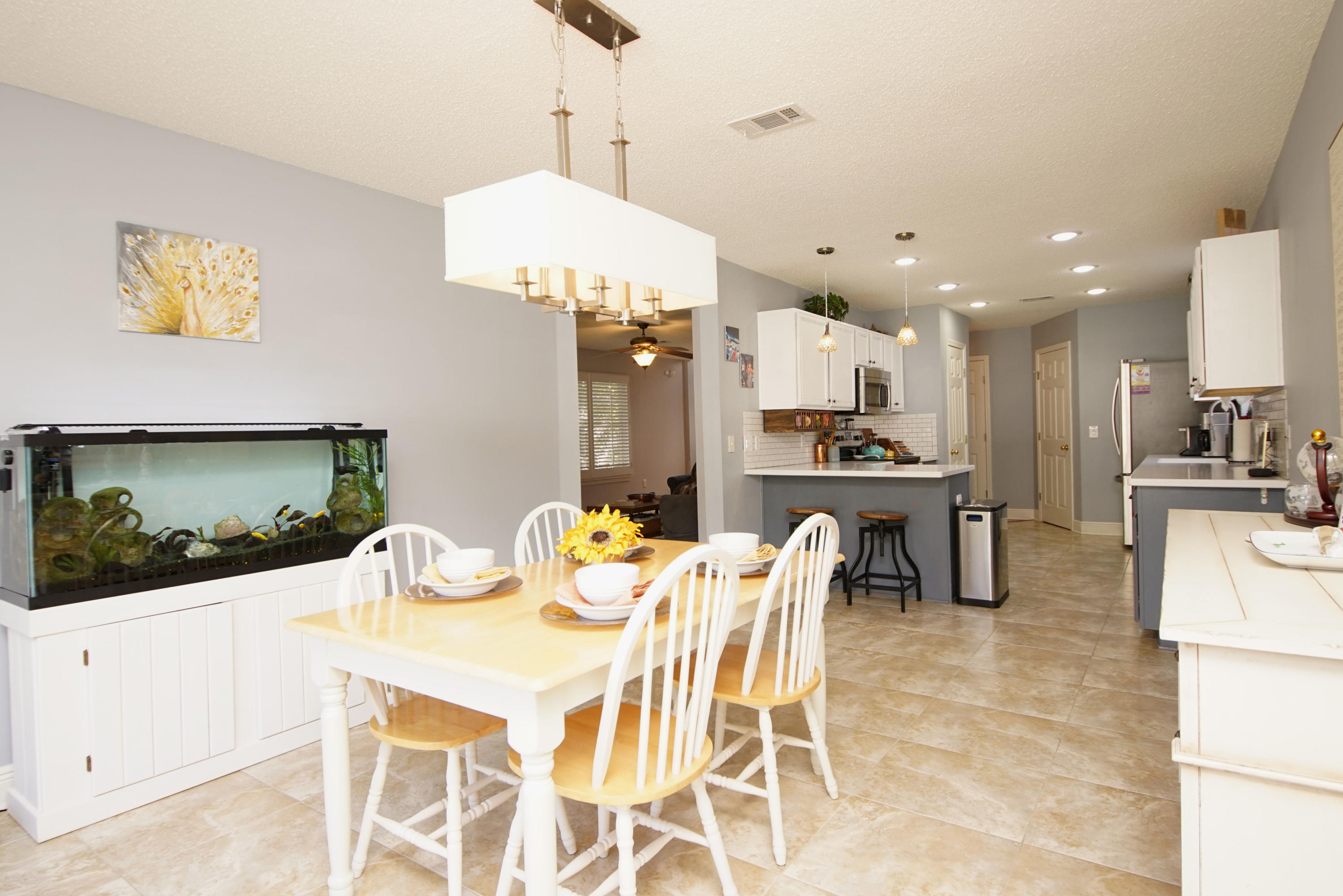 TWIN LAKES ESTATES - Residential