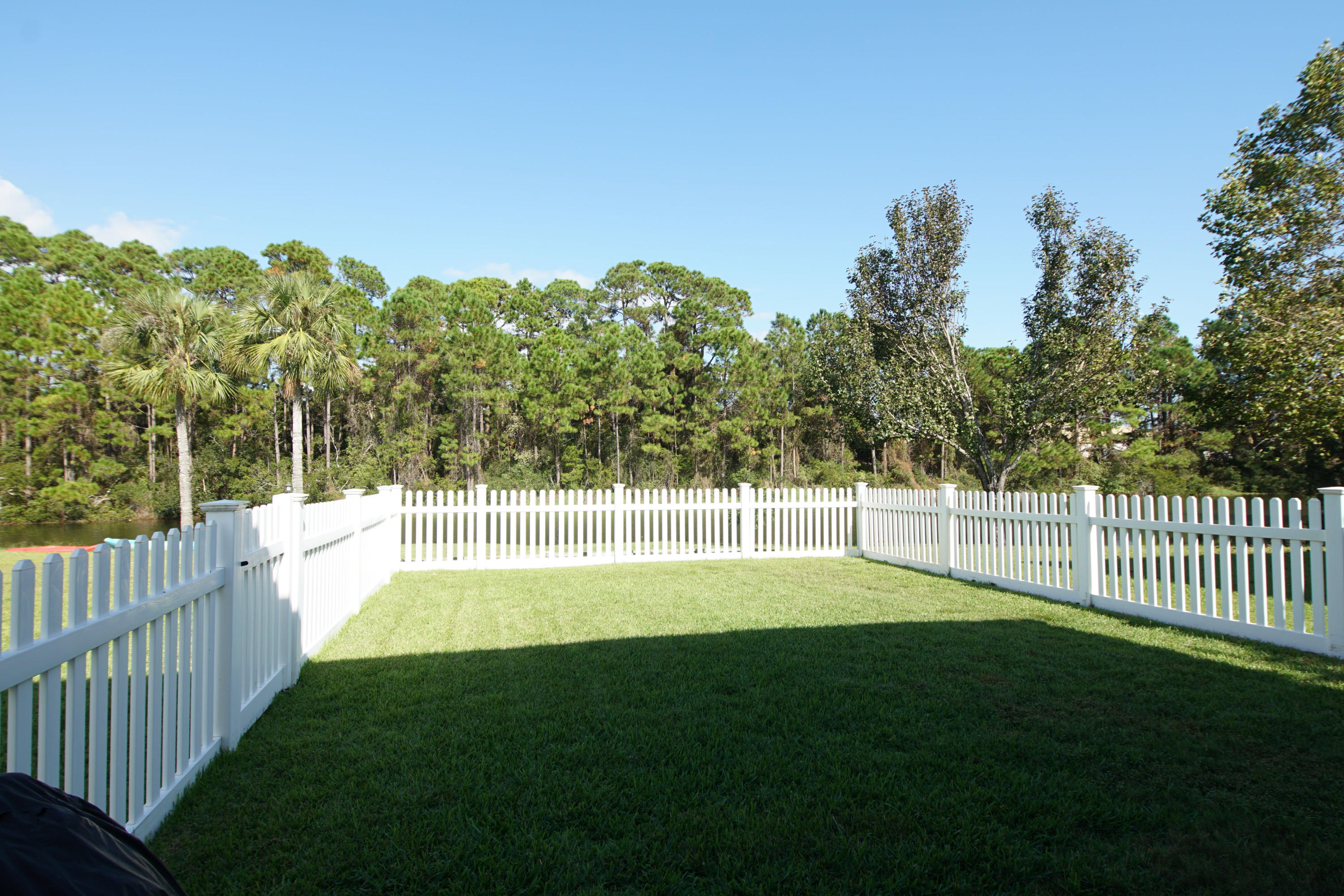 TWIN LAKES ESTATES - Residential