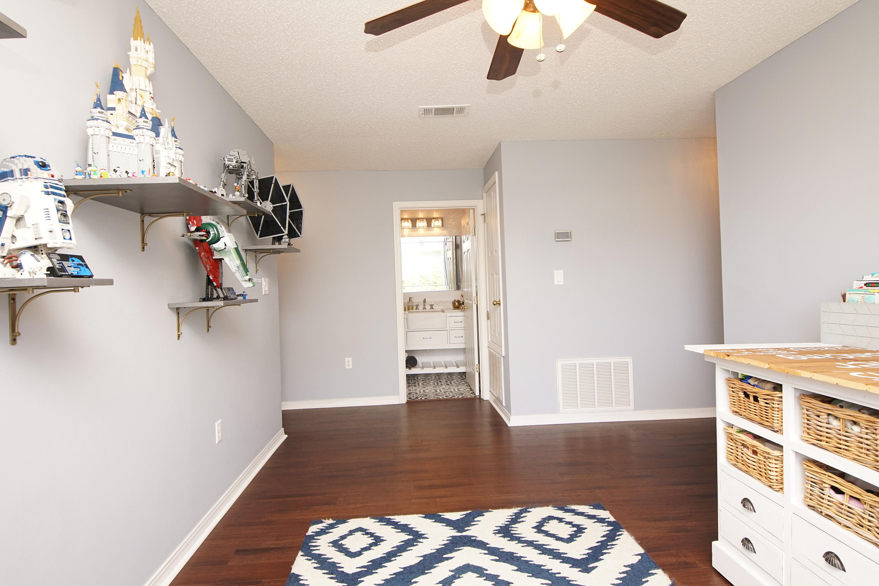 TWIN LAKES ESTATES - Residential