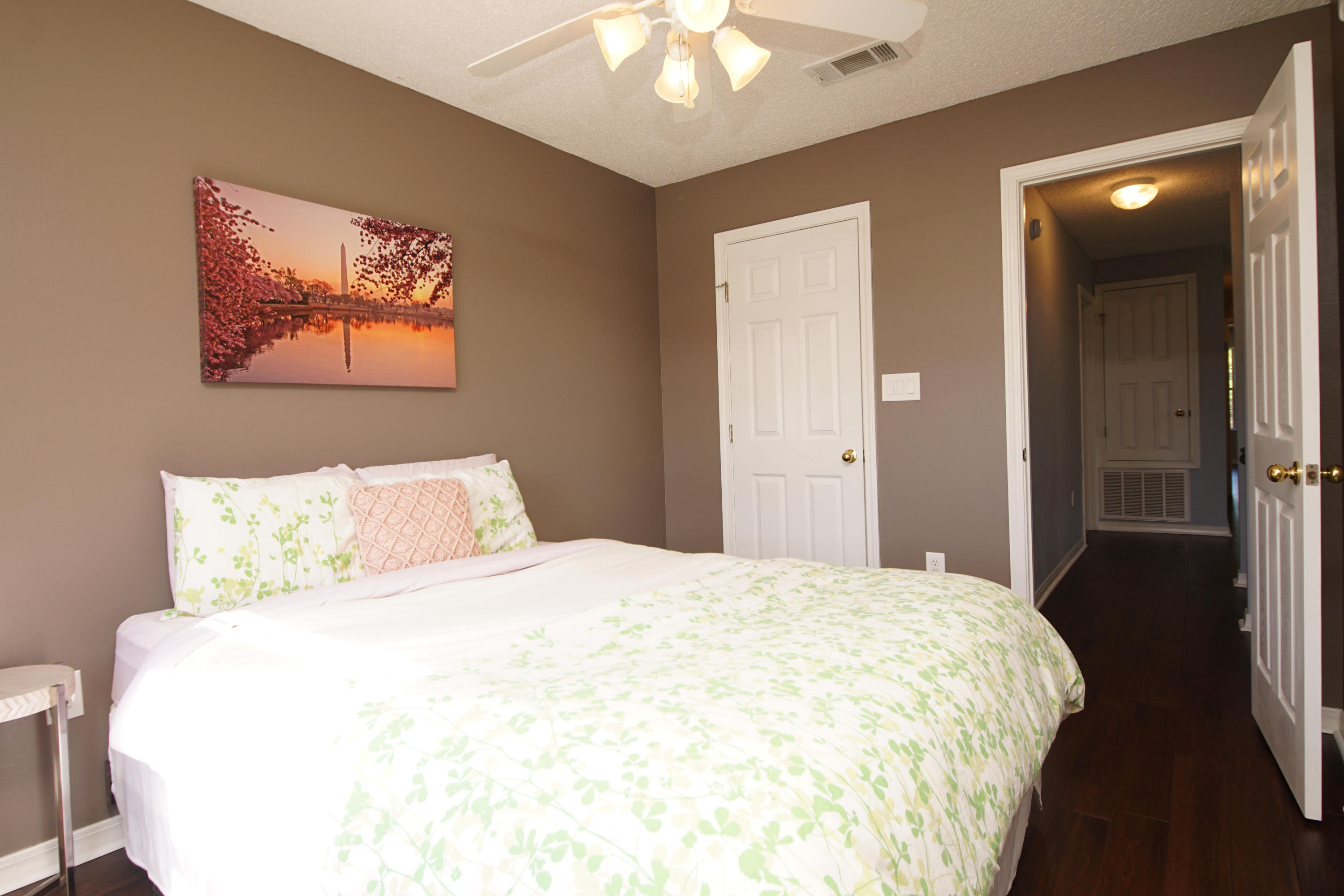 TWIN LAKES ESTATES - Residential