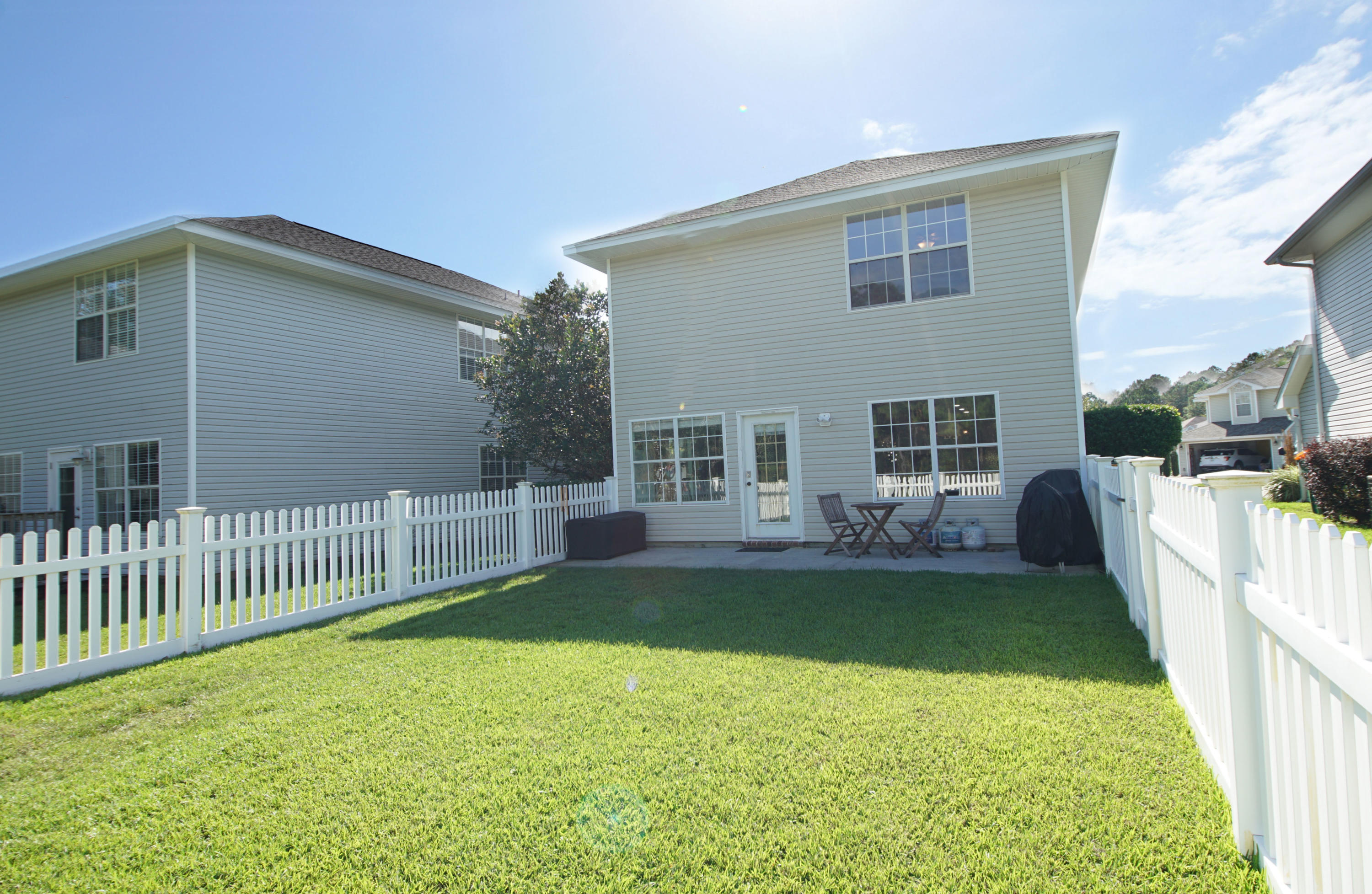 TWIN LAKES ESTATES - Residential