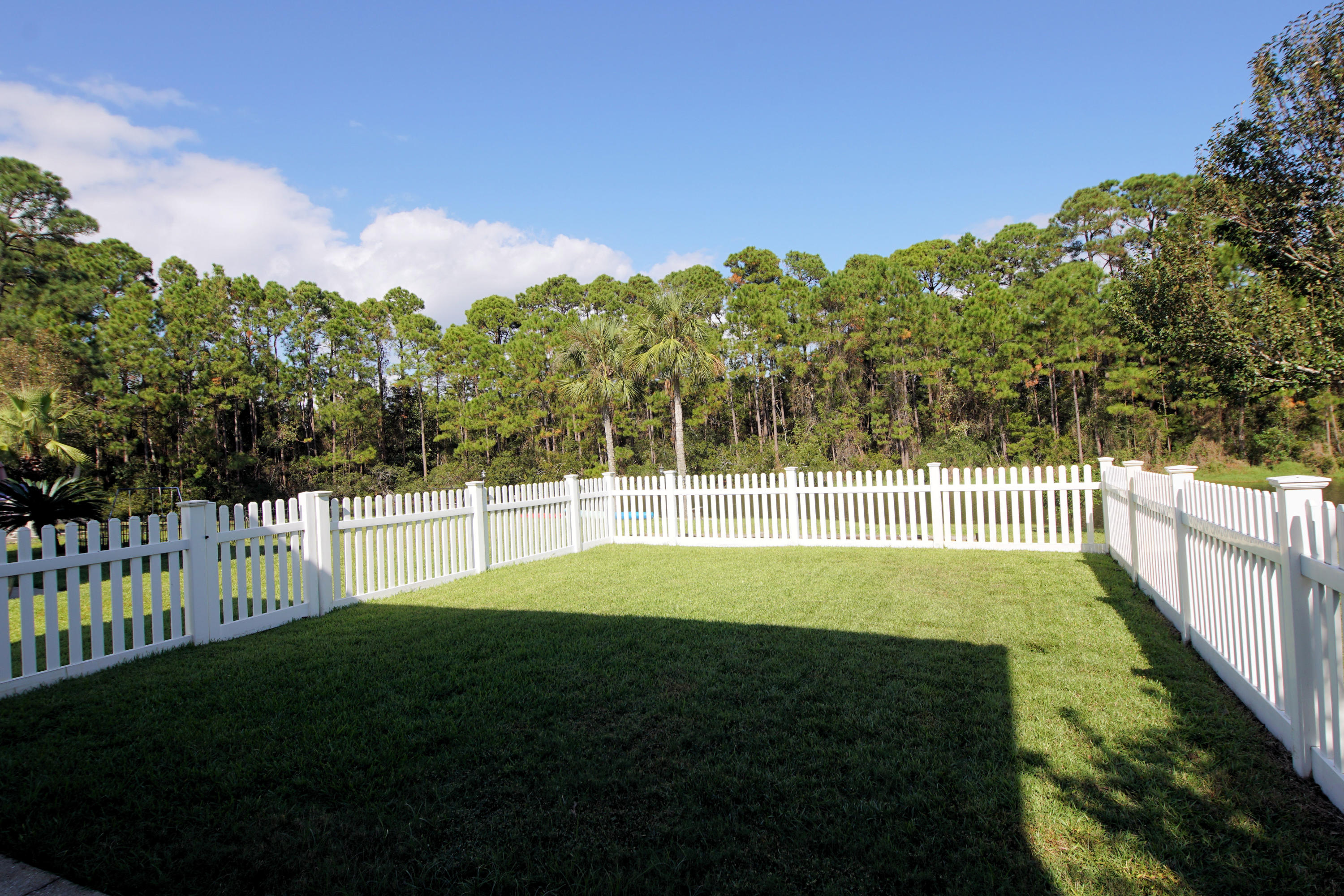 TWIN LAKES ESTATES - Residential