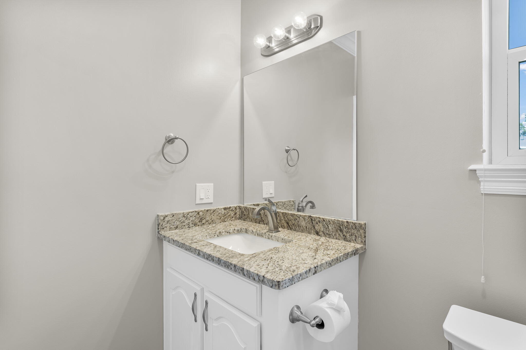 NO RECORDED SUBDIVISION - Residential