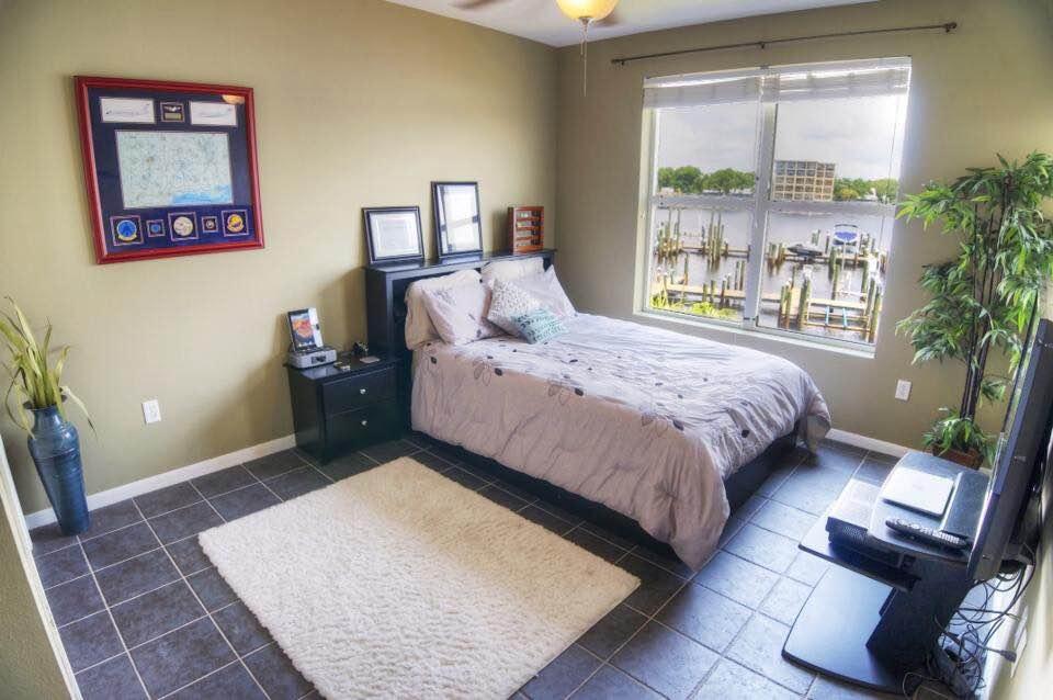 PALM COURT YACHT CLUB - Residential