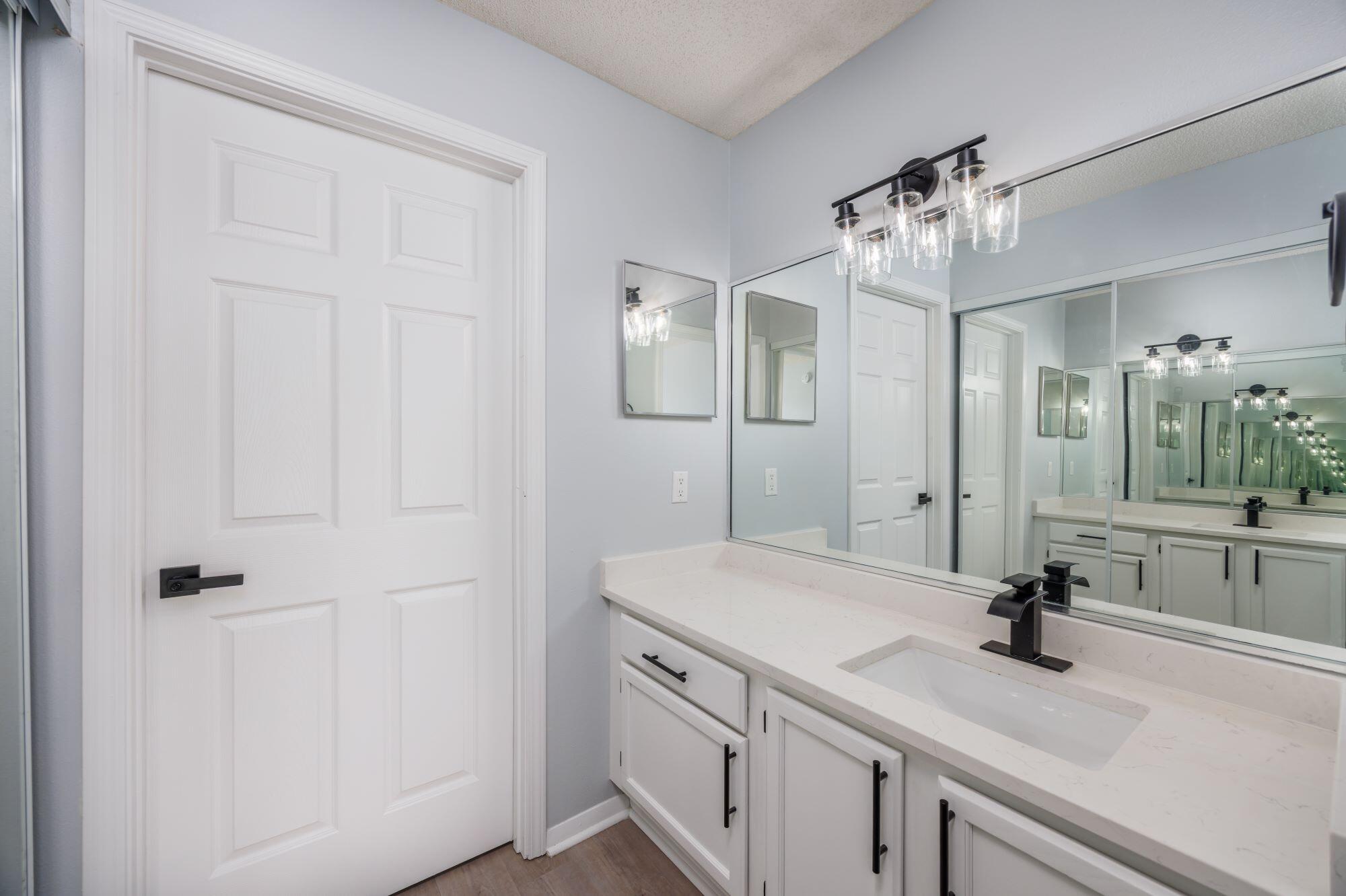 POINT OF VIEW T/H CONDO - Residential