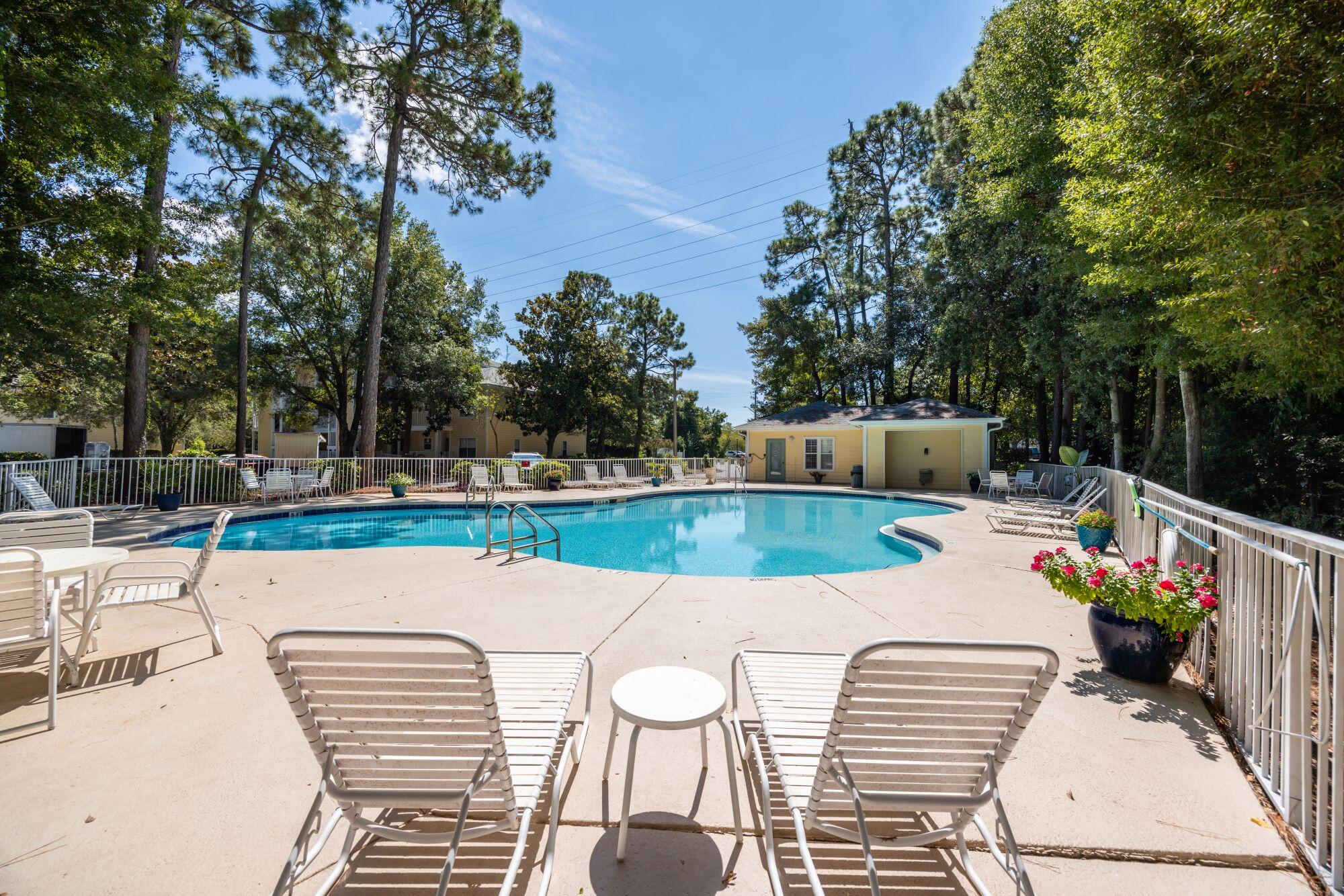 POINT OF VIEW T/H CONDO - Residential